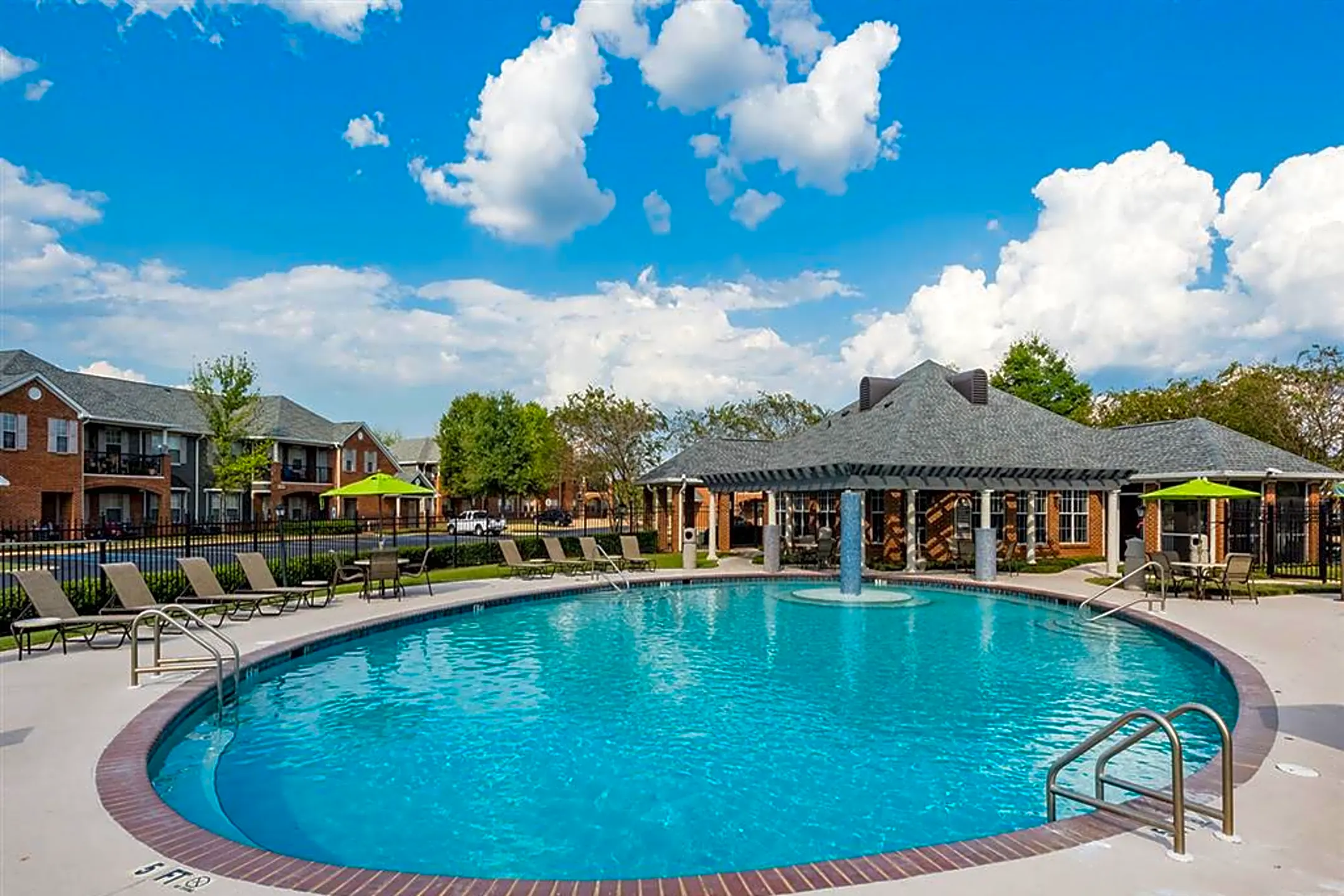 Pool - Barrington Place at Somerset - Montgomery, AL
