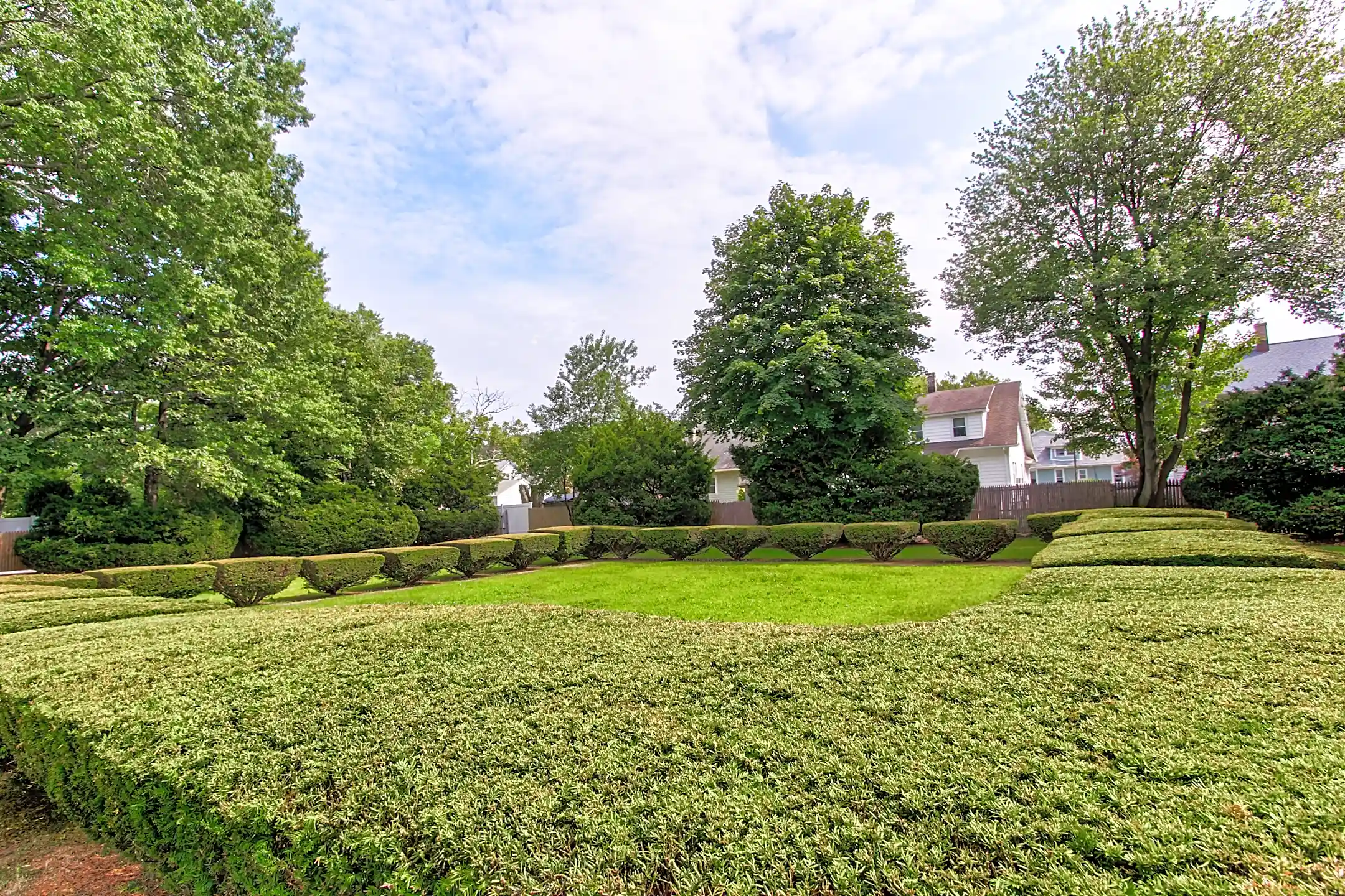 Shakespeare Apartments 490 Sherwood Pl Stratford, CT Apartments for