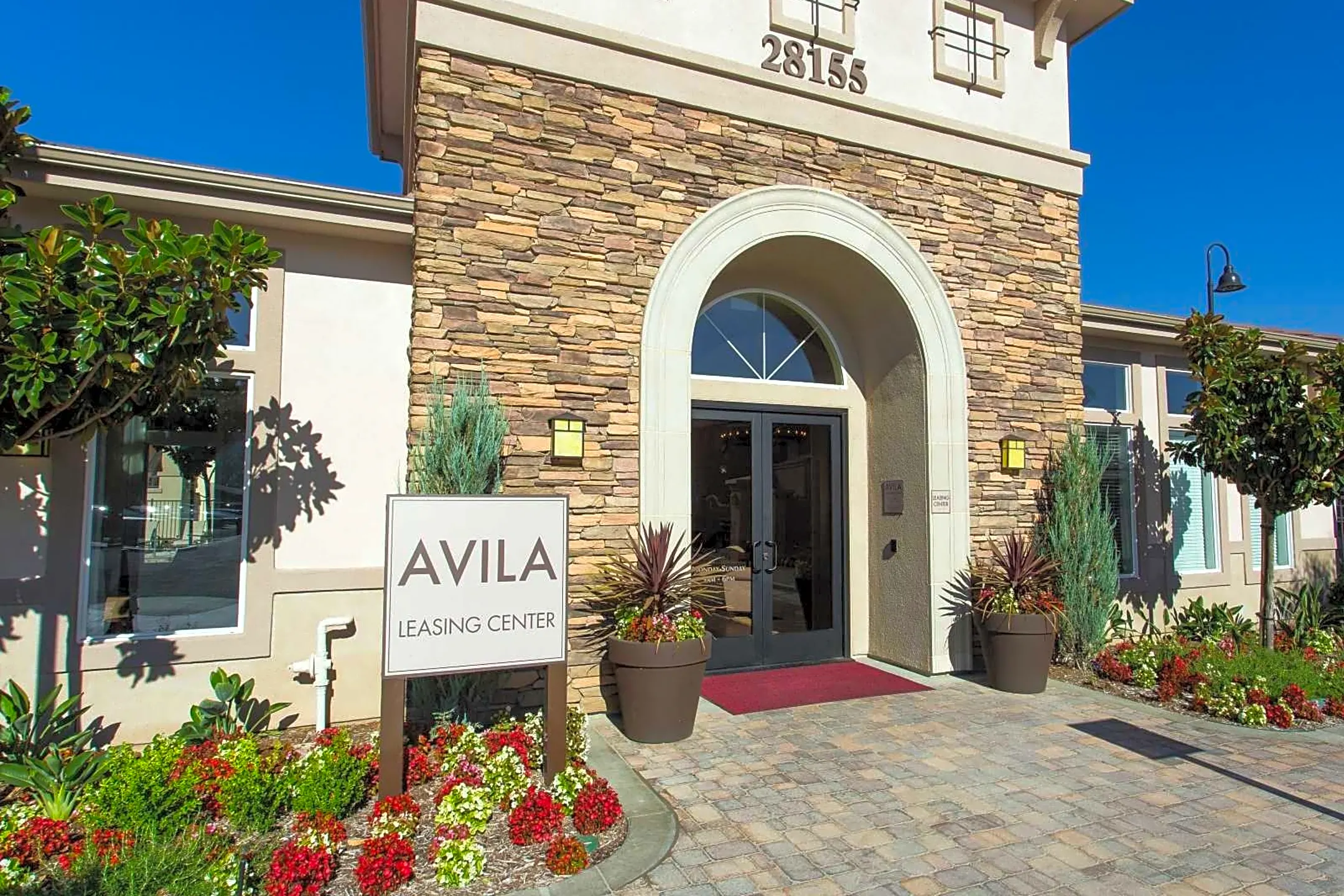 Avila Apartment Homes Sun City, CA 92586