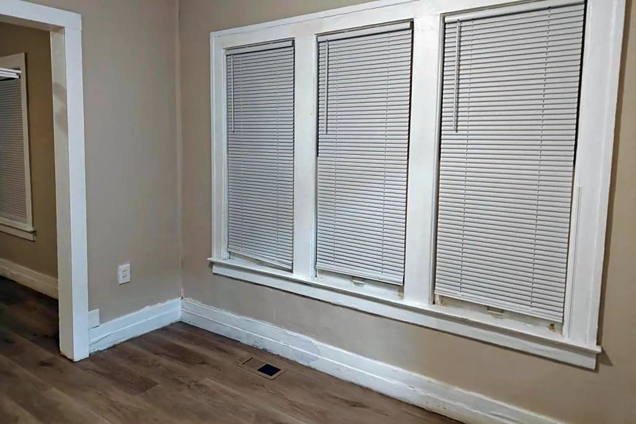 21 W Alexis Ave Apartments Ecorse, MI 48229