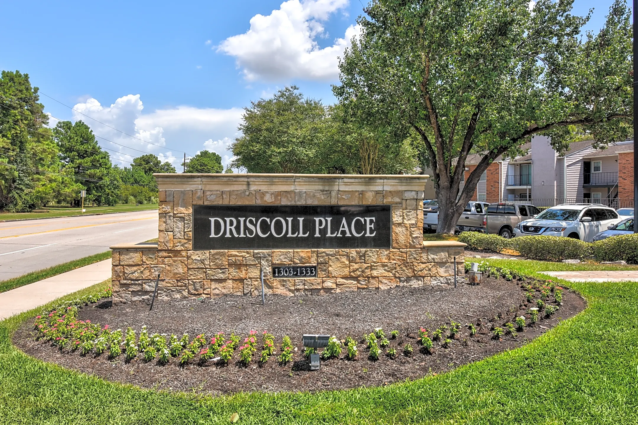 Community Signage - Driscoll Place - Houston, TX