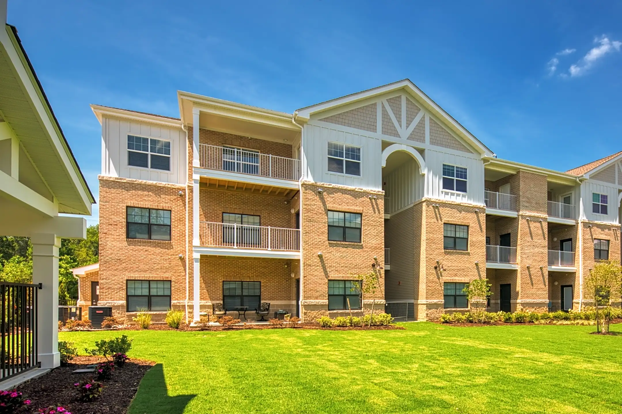 River Bend Apartments Gloucester, VA 23061