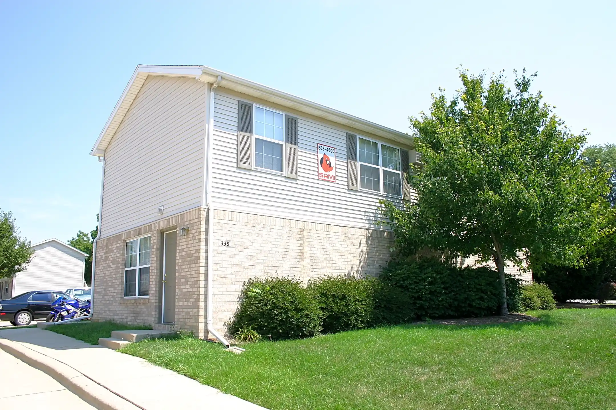 326 E Vernon Ave 326 E Vernon Ave unit 02 Normal, IL Apartments for