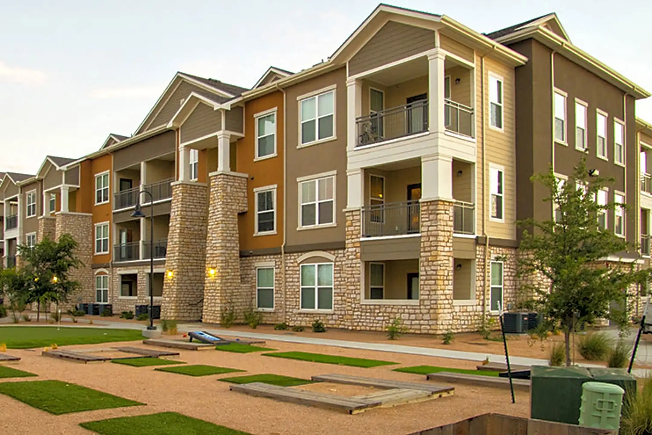 Oasis at Pavilion Park Midland, TX 79705