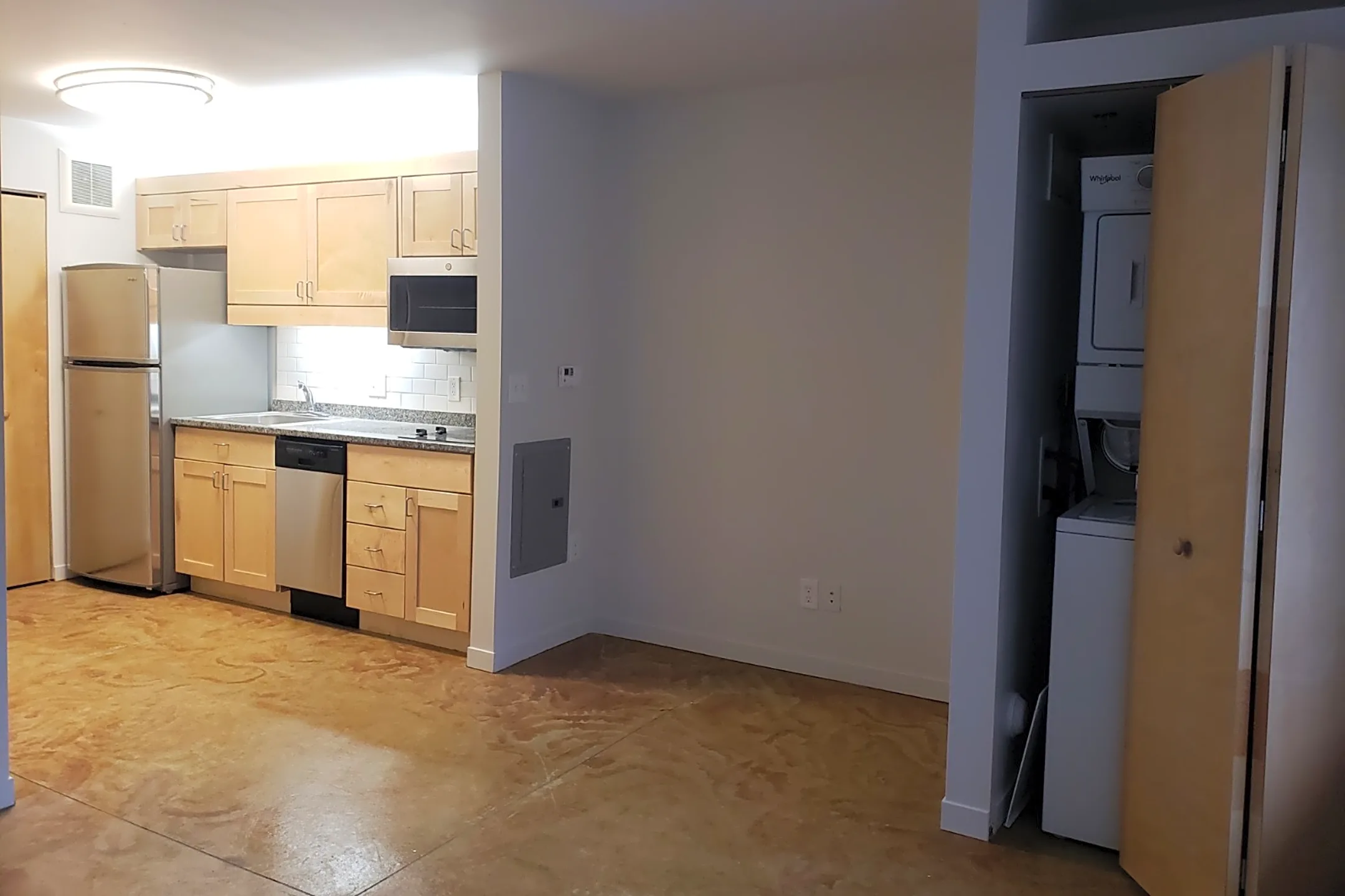 Amber on 11 Studios and Lofts 1201 E 11 Mile Rd Royal Oak, MI