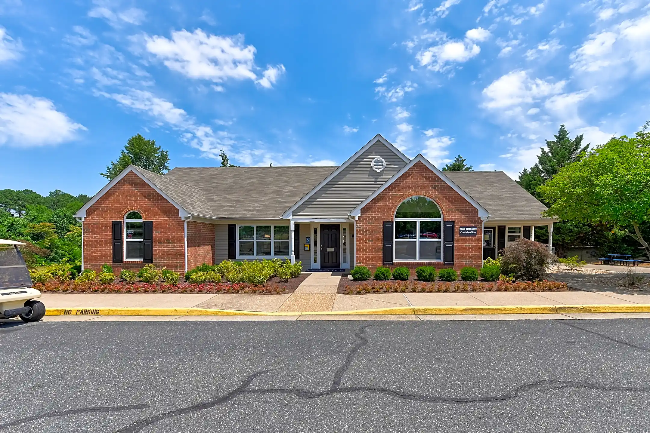 Crestview Apartments Fredericksburg, VA 22401