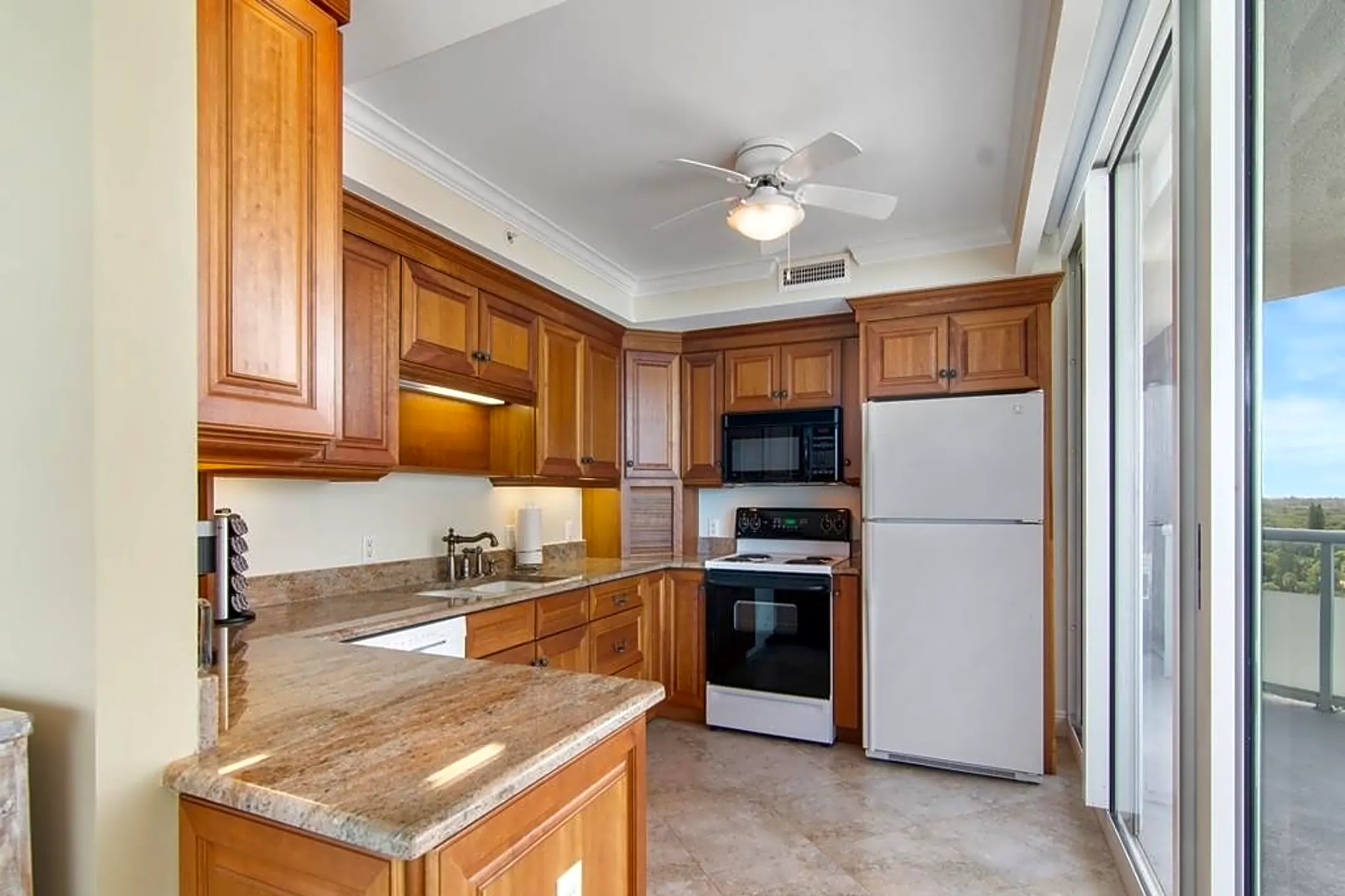 Kitchen - 3554 Ocean Dr #1003S - Vero Beach, FL