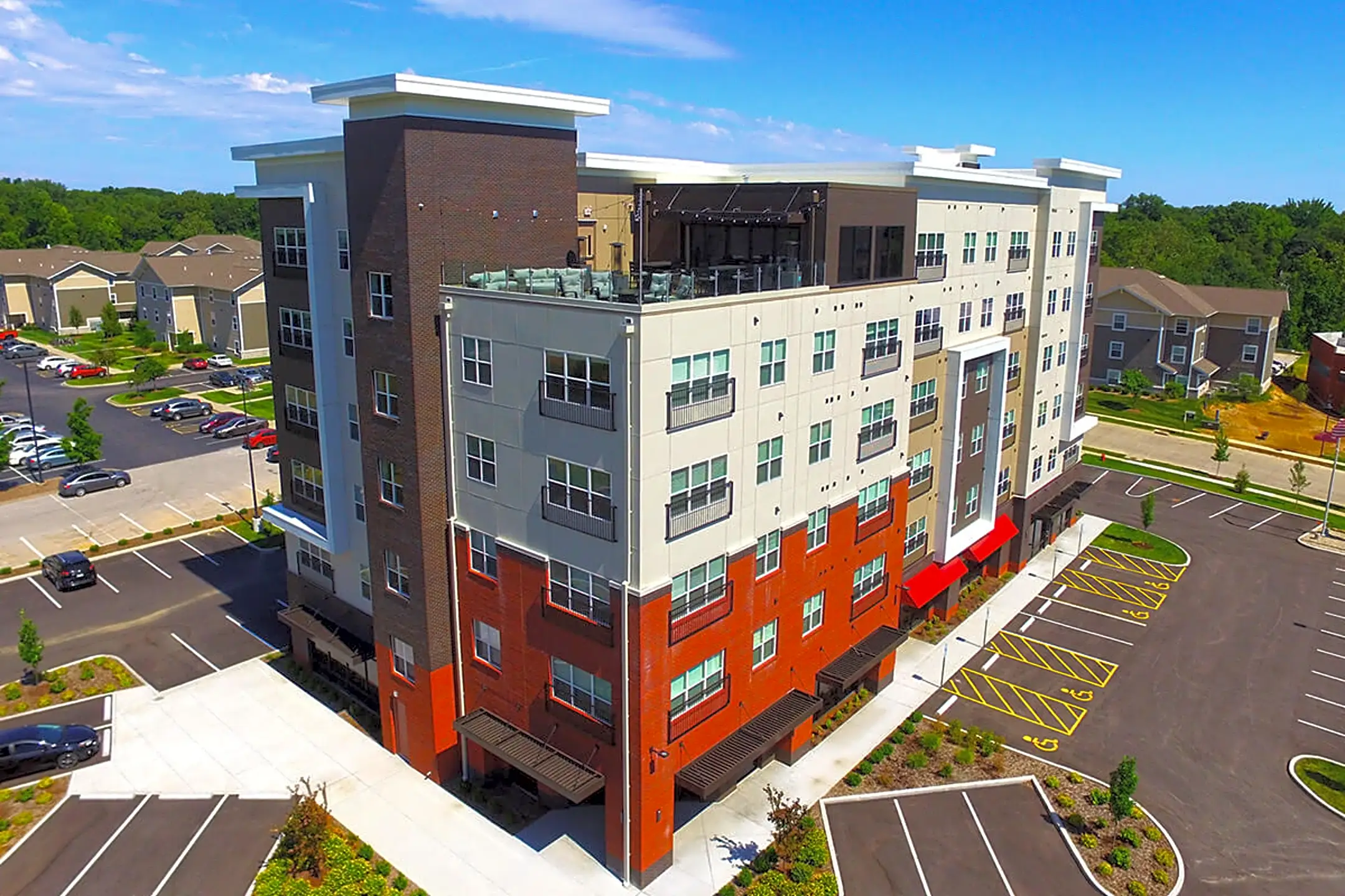 Whispering Heights 1010 Enclave Blvd Edwardsville, IL Apartments