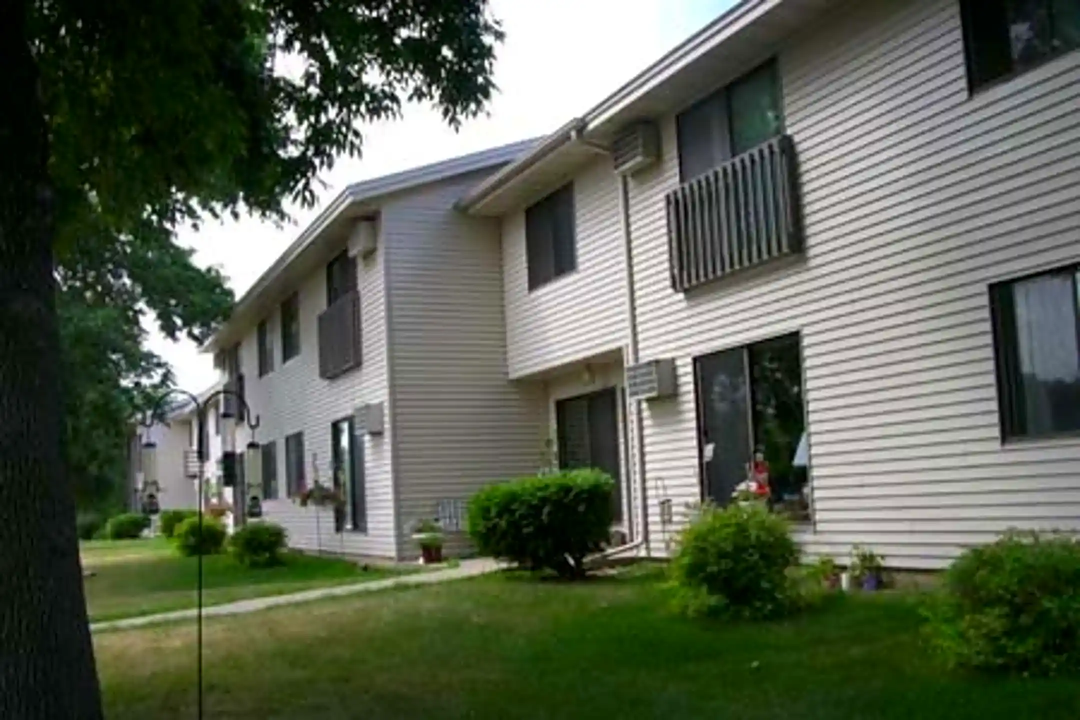 Creekside 203 W 9th St Litchfield, MN Apartments for Rent Rent.