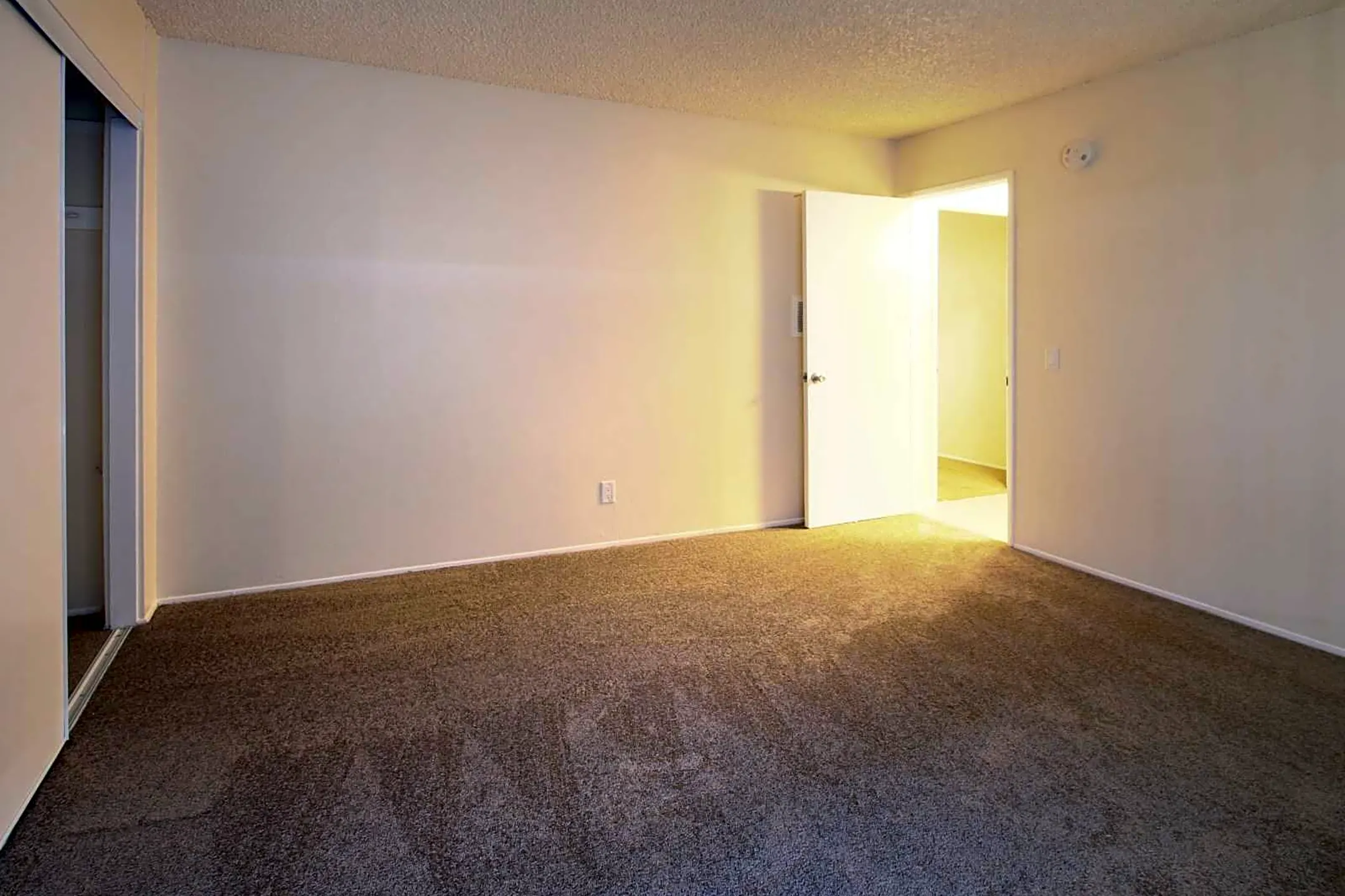 Bedroom - Villa Marseilles - Santa Ana, CA