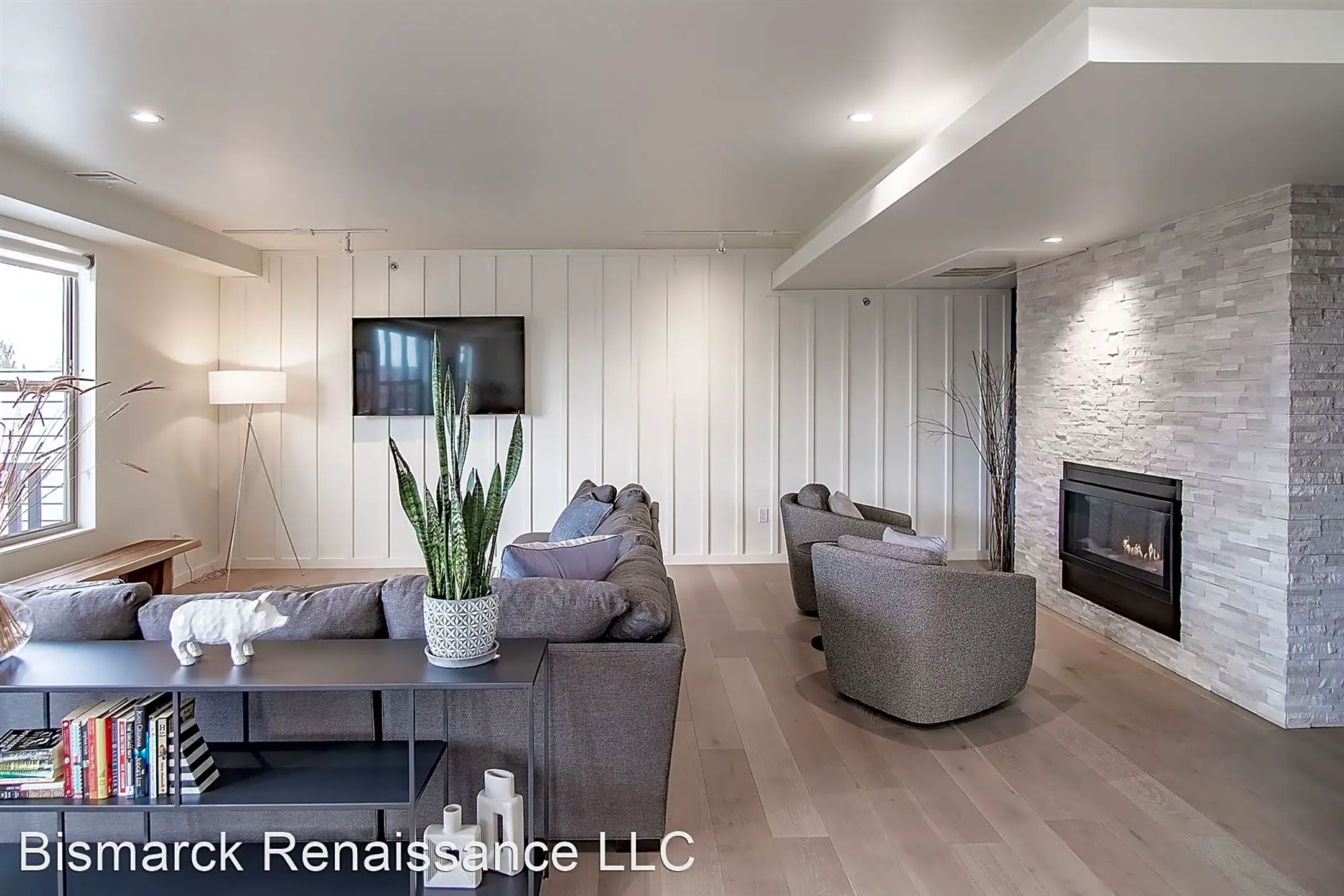 Living Room - Renaissance Lofts - Bismarck, ND