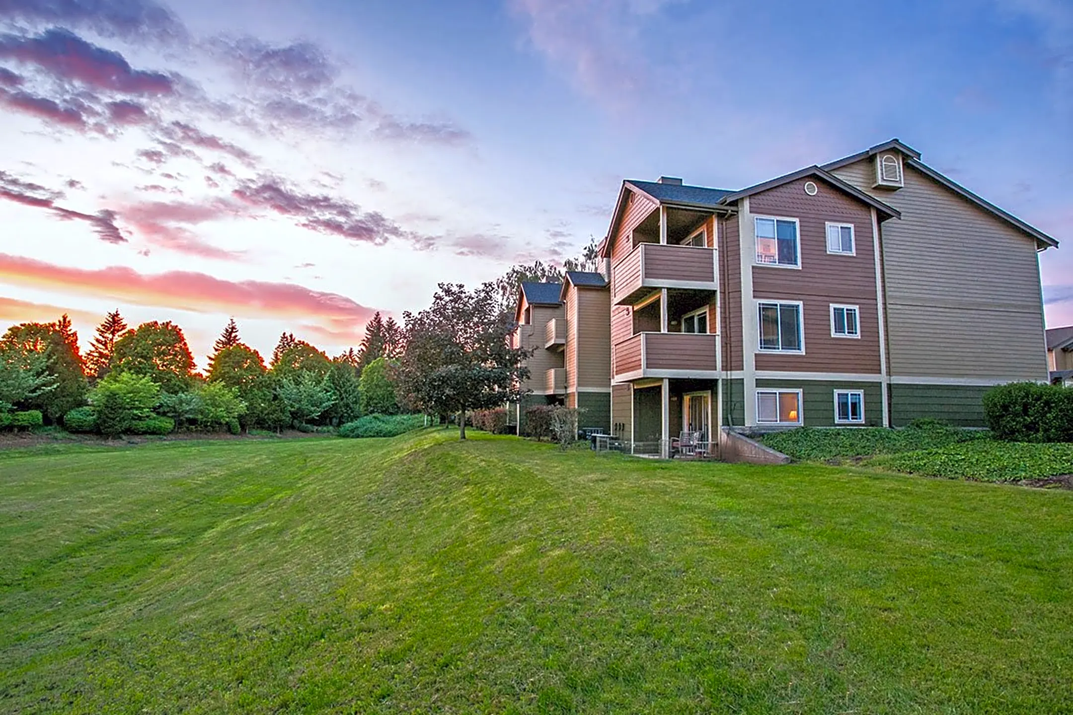 Apartments On Mill Plain