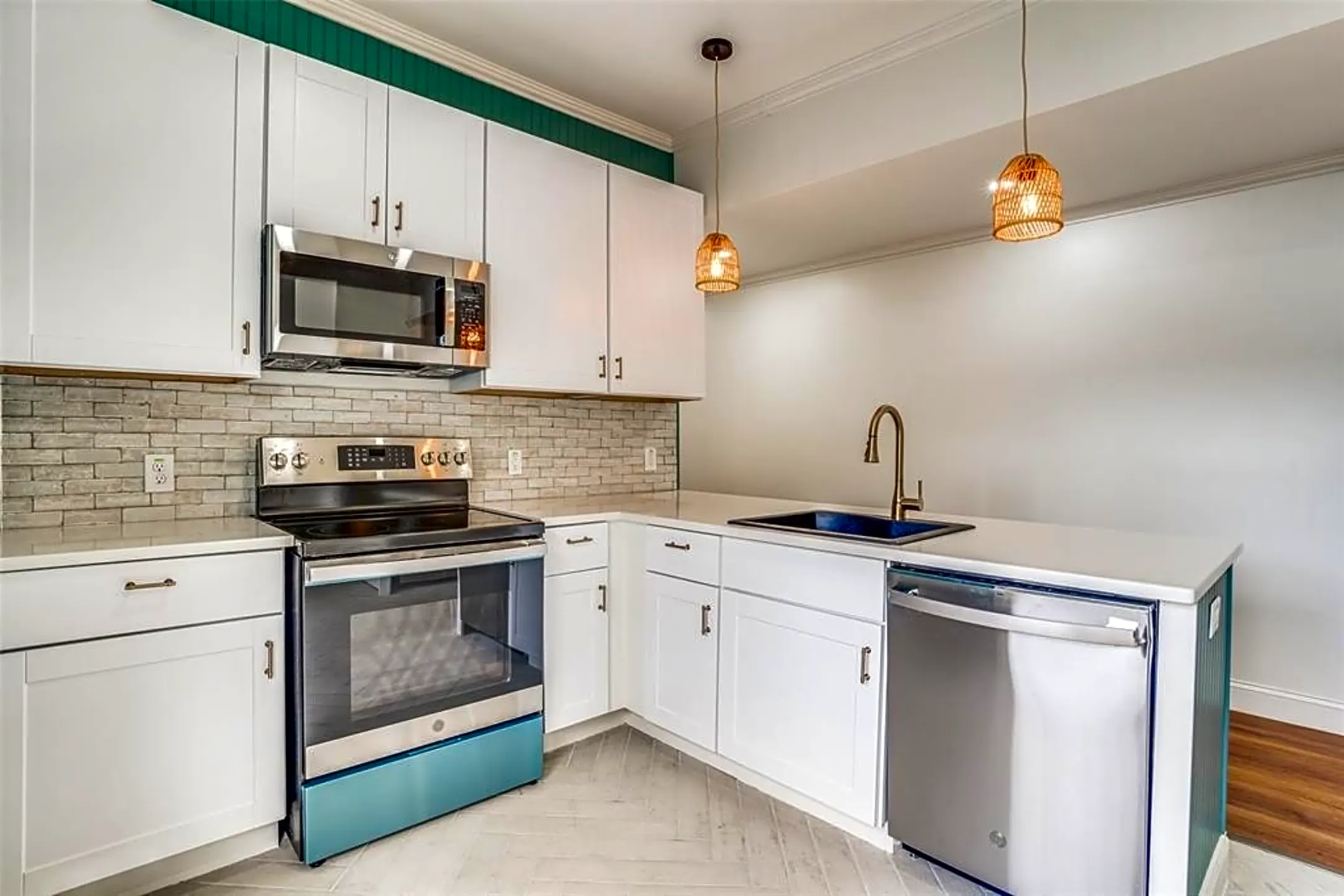 305 S Willomet Ave 1 Apartments Dallas, TX 75208