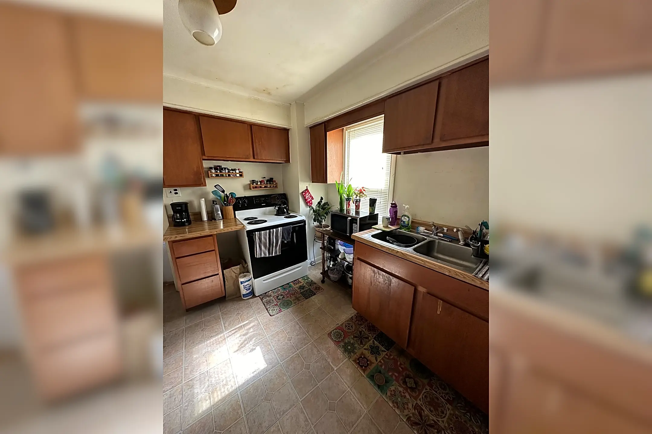 15 N 4th St Apartments Youngwood, PA 15697