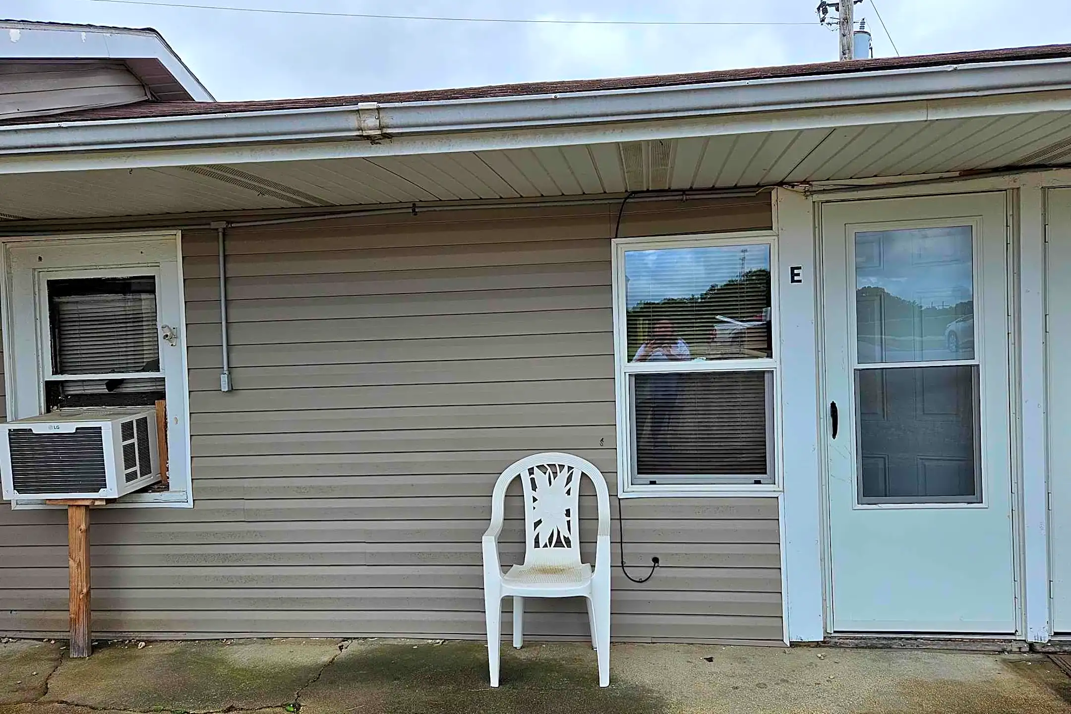 809 State Hwy Z Apartments Saint Robert, MO 65584