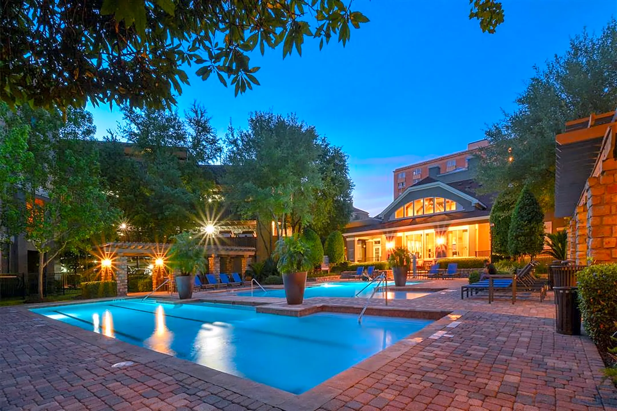 Villas at Hermann Park 6301 Almeda Rd Houston, TX Apartments for