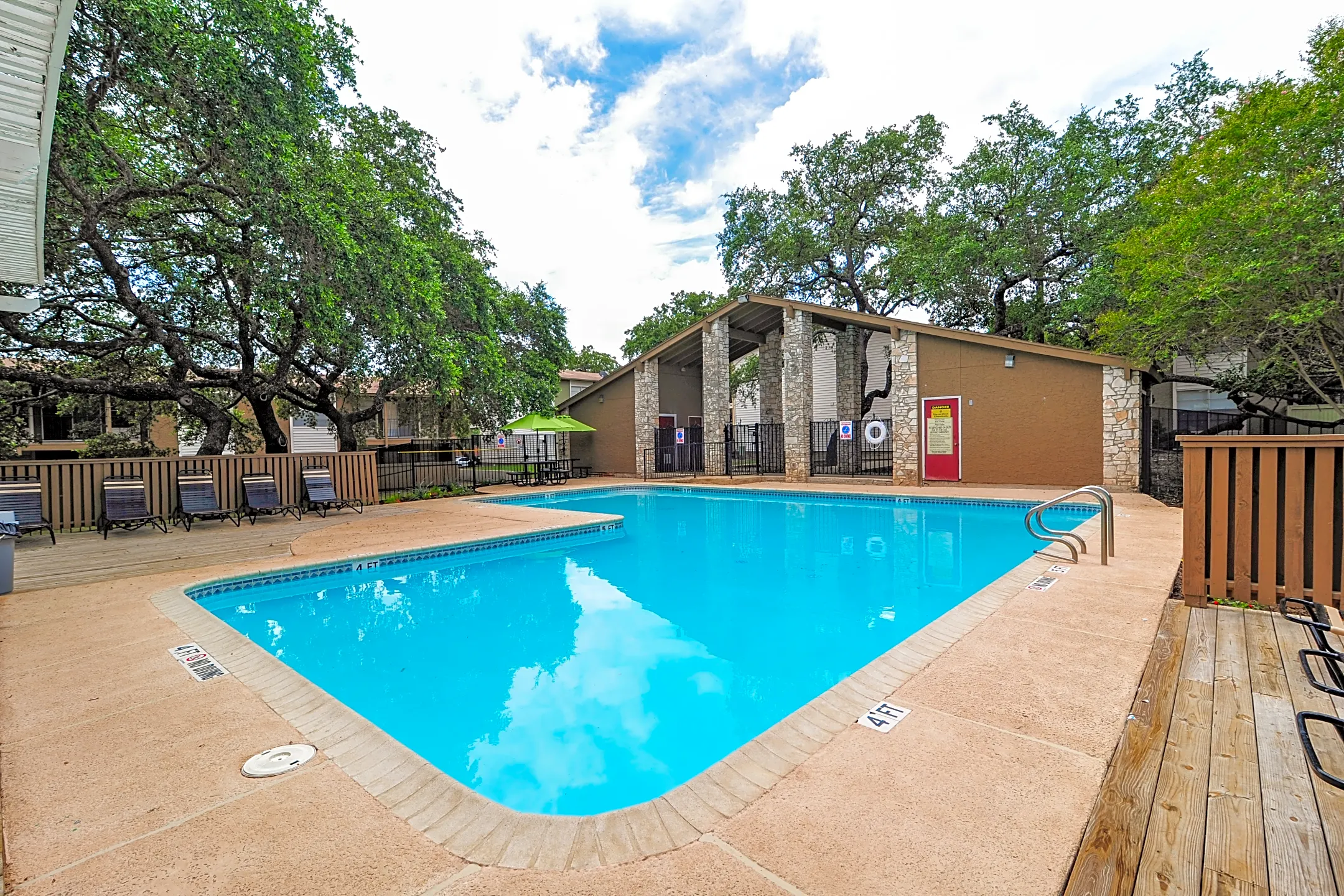 Trails of Elm Creek - 11444 Vance Jackson Rd | San Antonio, TX ...