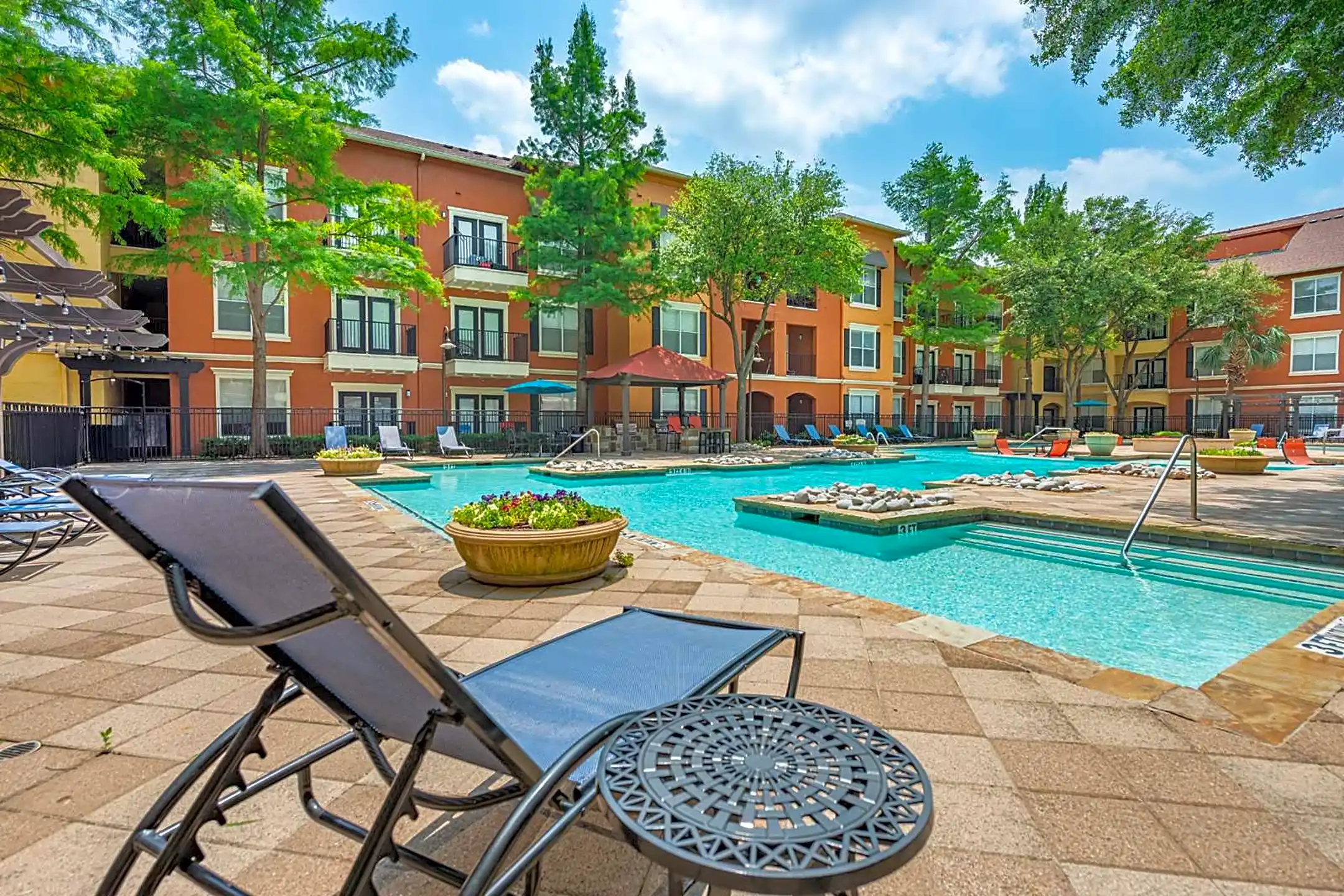 Pool - Allura Las Colinas - Irving, TX