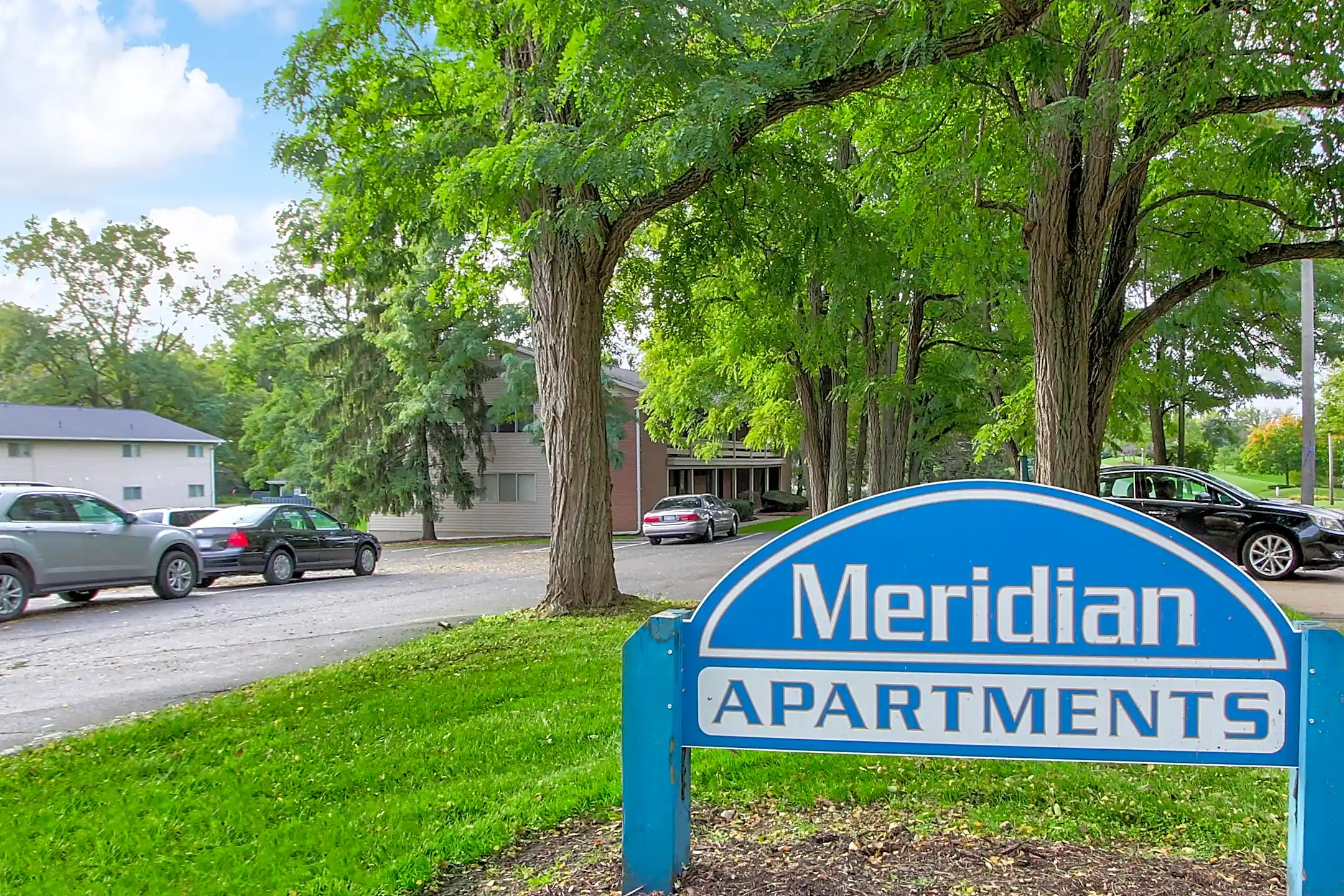 Meridian Apartments 5890 Marsh Rd Haslett, MI Apartments for Rent