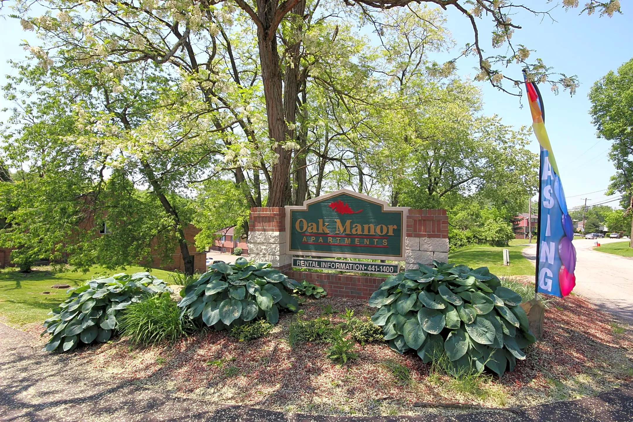 Community Signage - 185 Oak Manor Pl - Penn Hills, PA