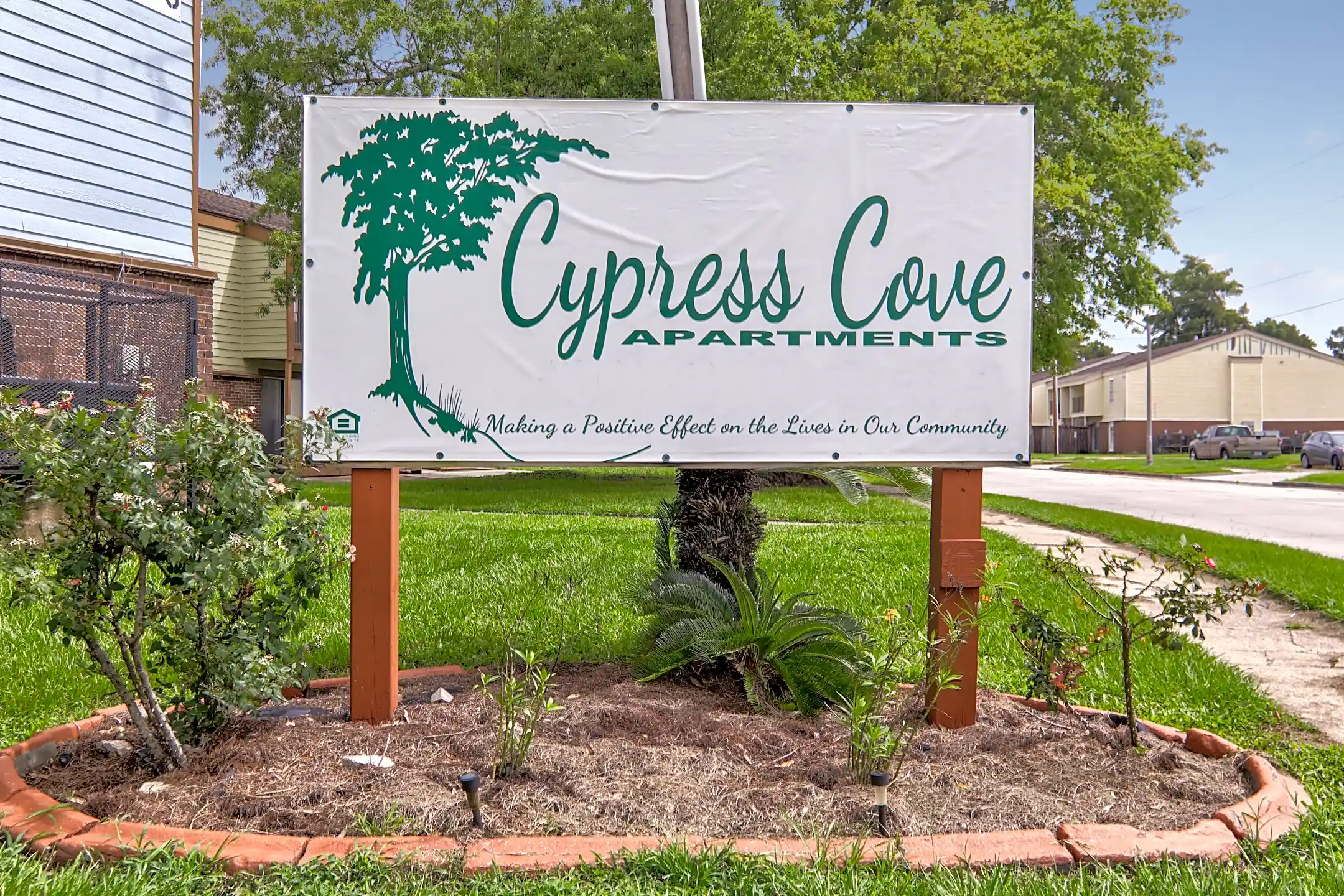 Cypress Cove Apartments 945 Beechgrove Blvd Westwego, LA Apartments