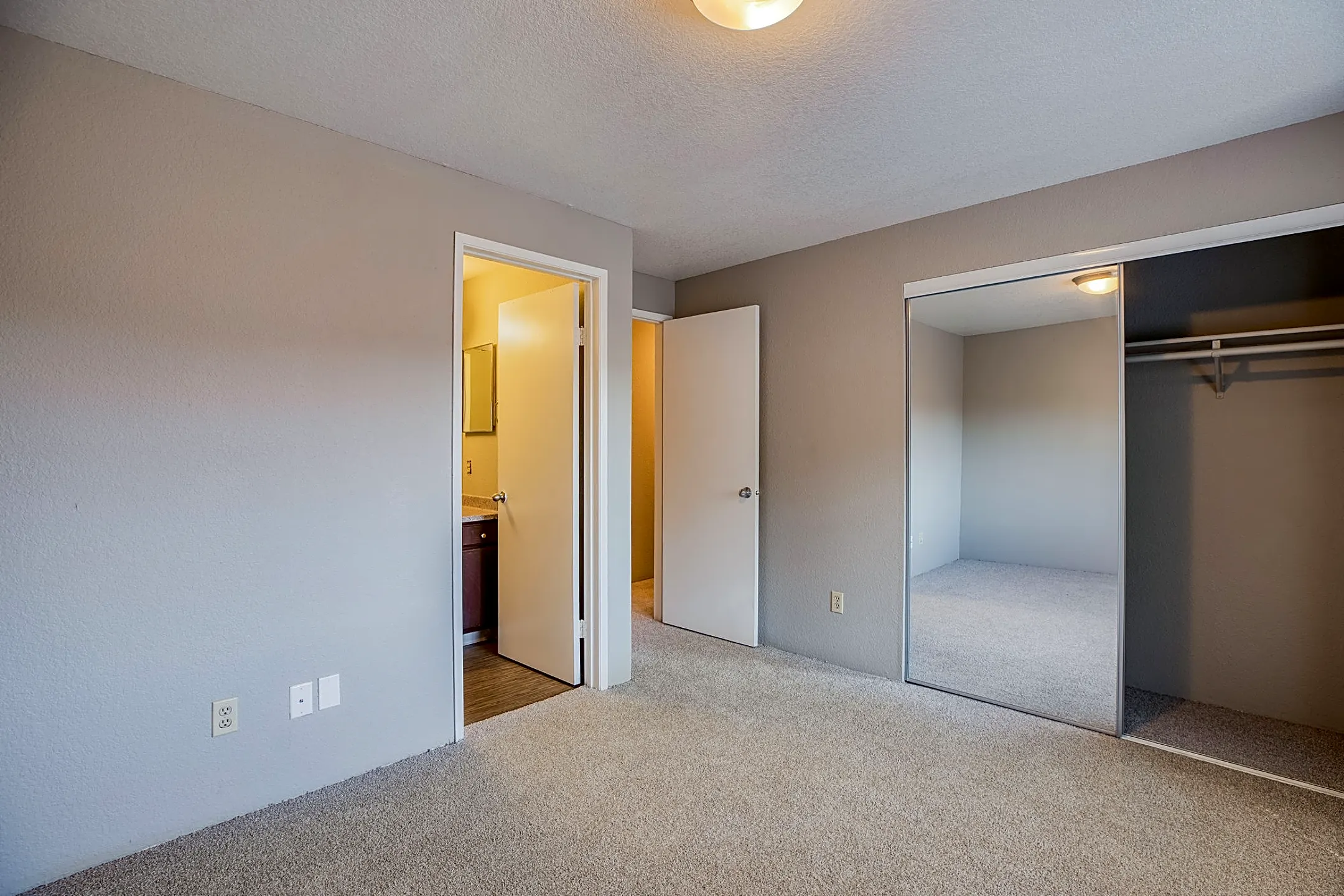 Pavilion Apartment Homes Federal Way, WA 98023