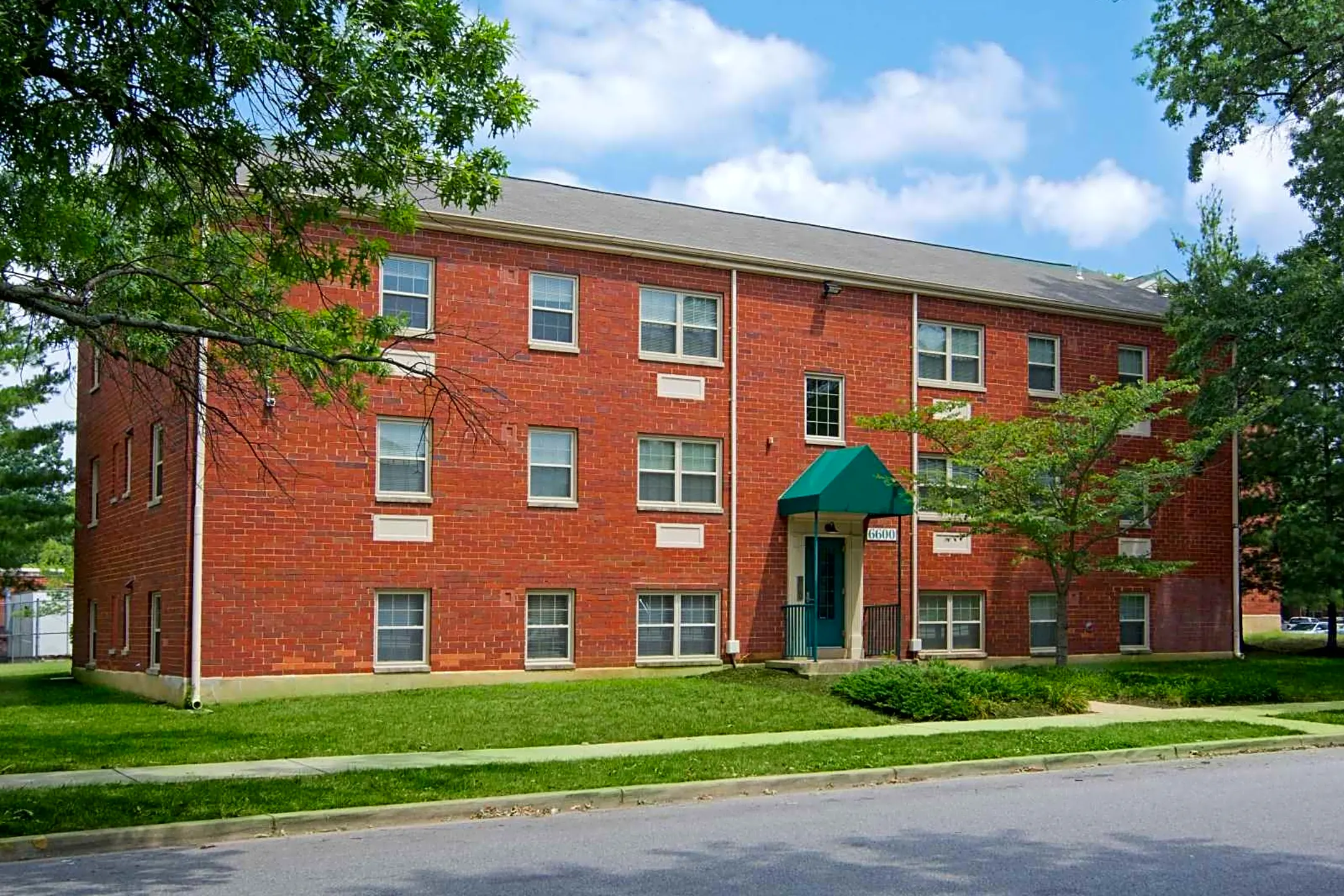 Woodland Springs Apartments - District Heights, MD 20747