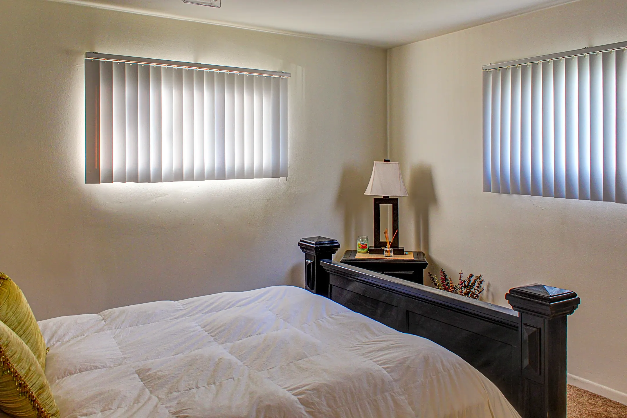 Bedroom - Campbell Row Apartments - Royal Oak, MI