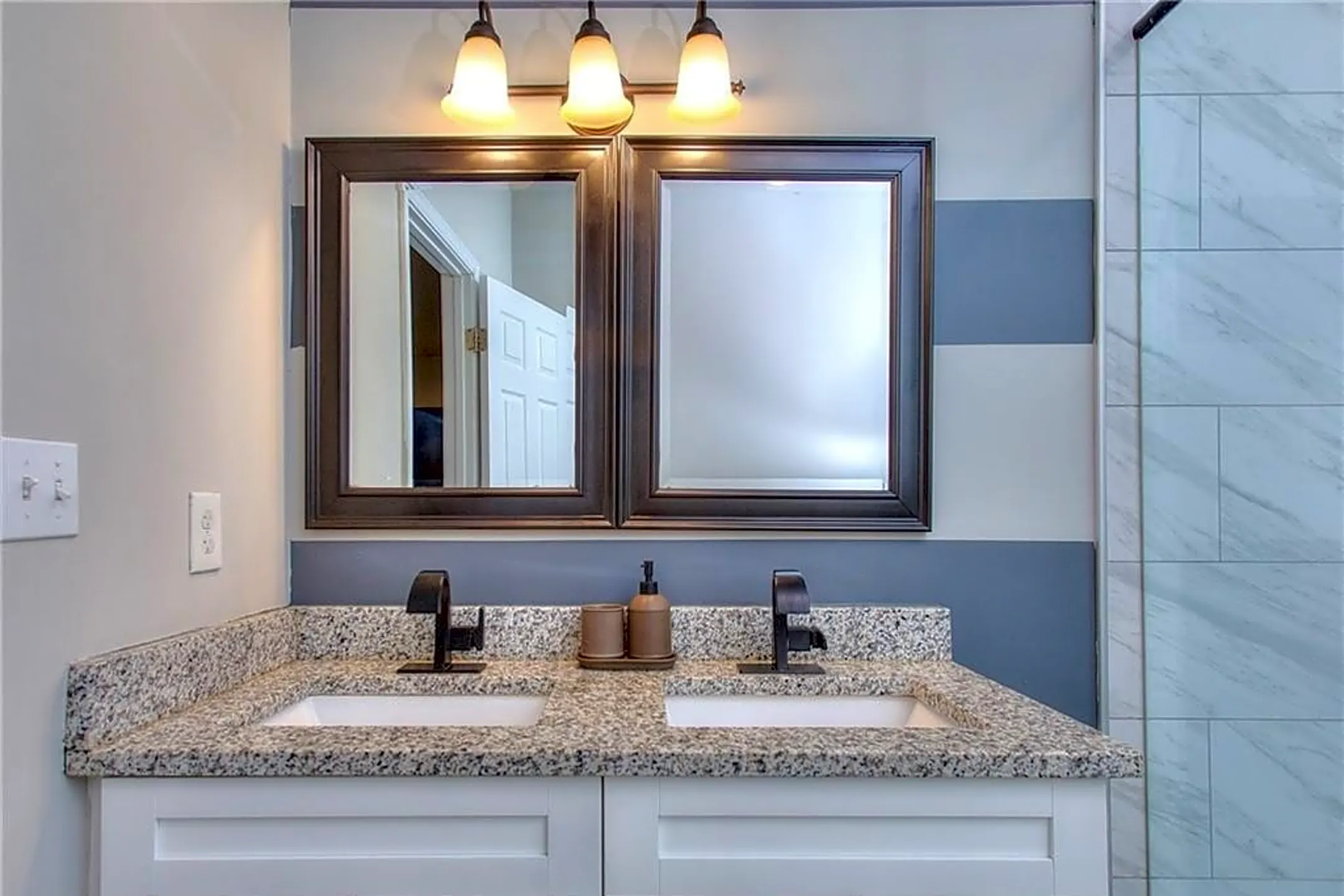 Bathroom - 970 Palmetto Ave SW - Atlanta, GA