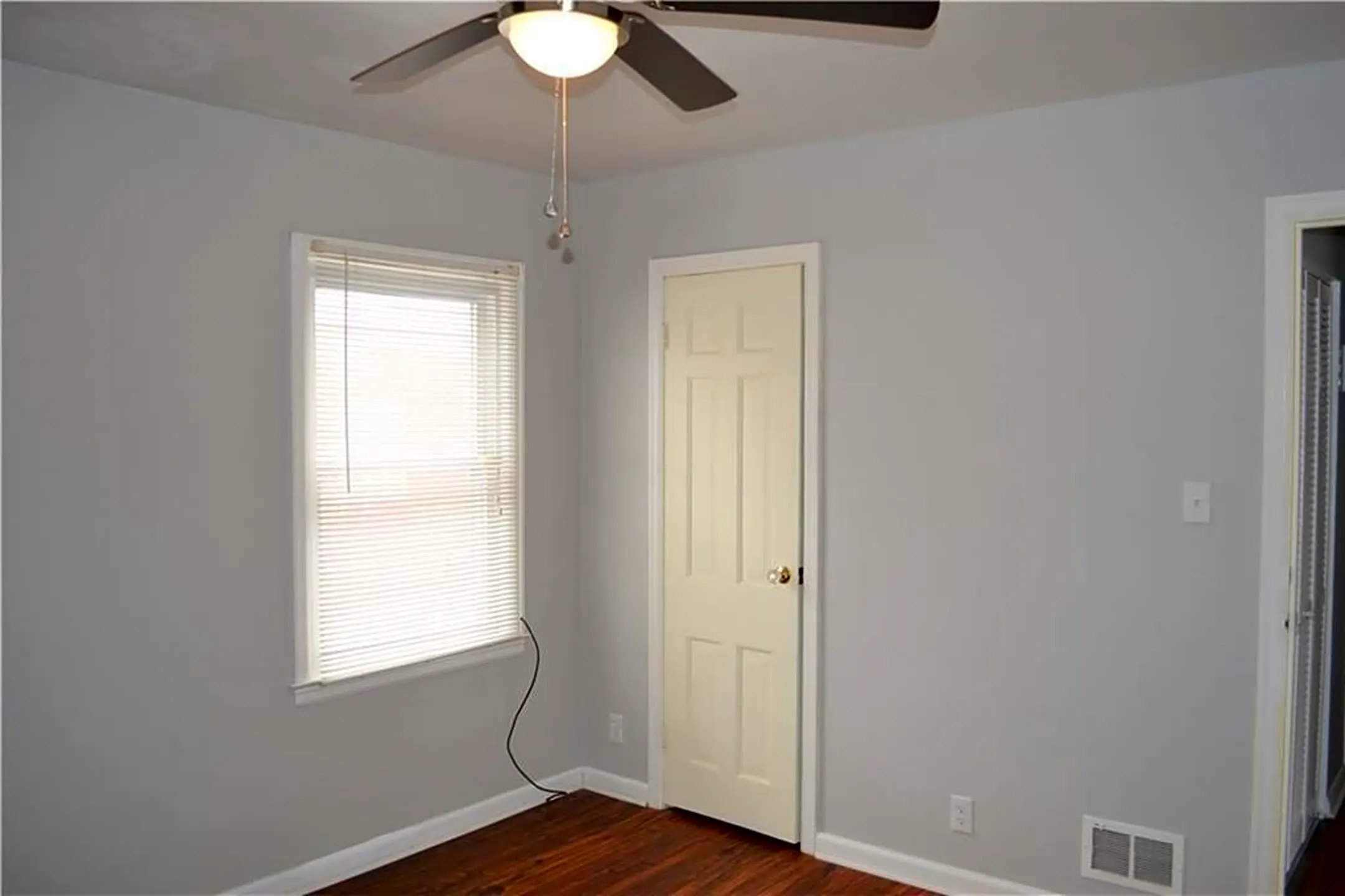 6057 Rosslyn Ave - Indianapolis, IN