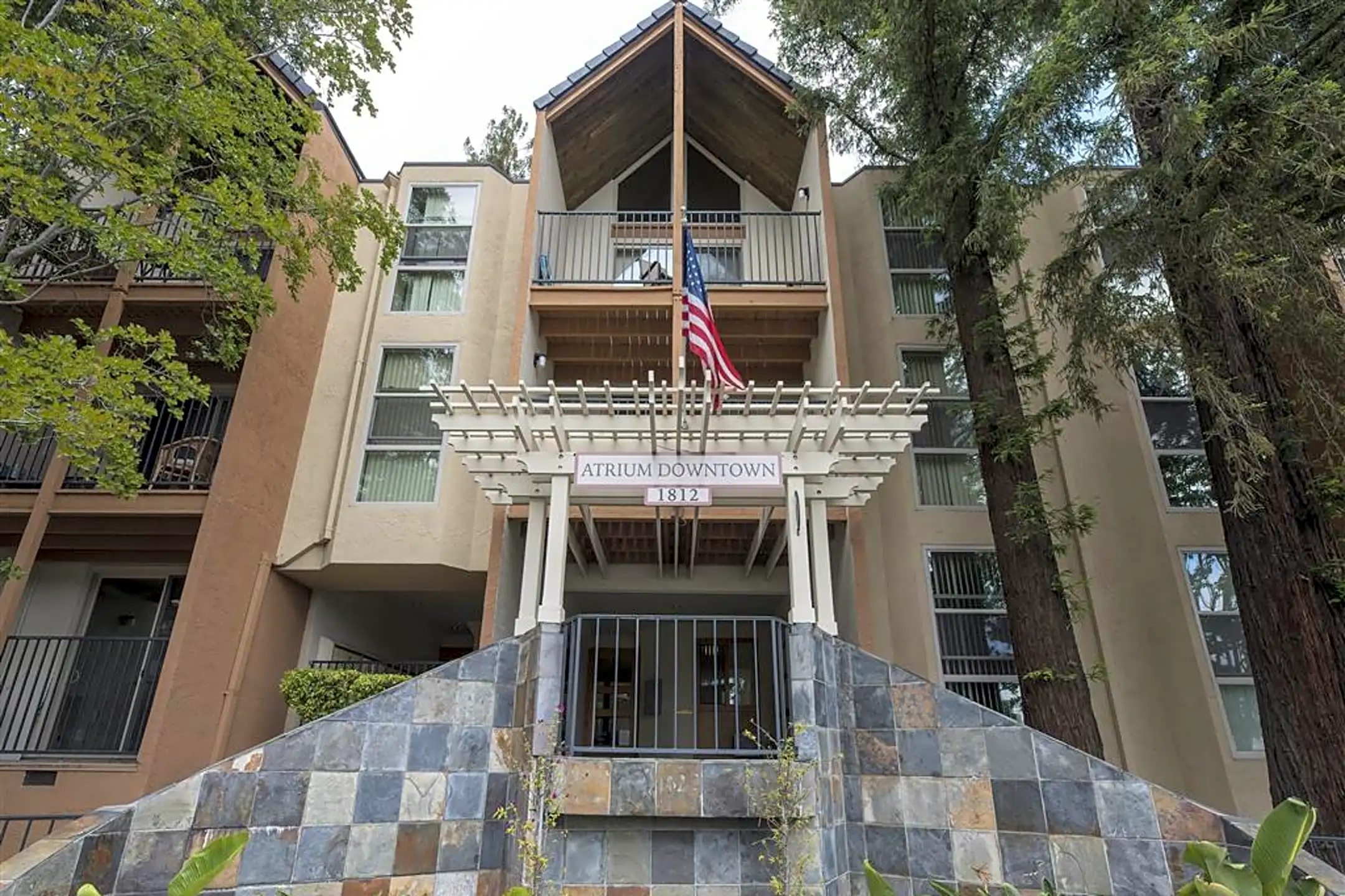 Trinity House 1812 Trinity Ave Walnut Creek, CA Apartments for Rent