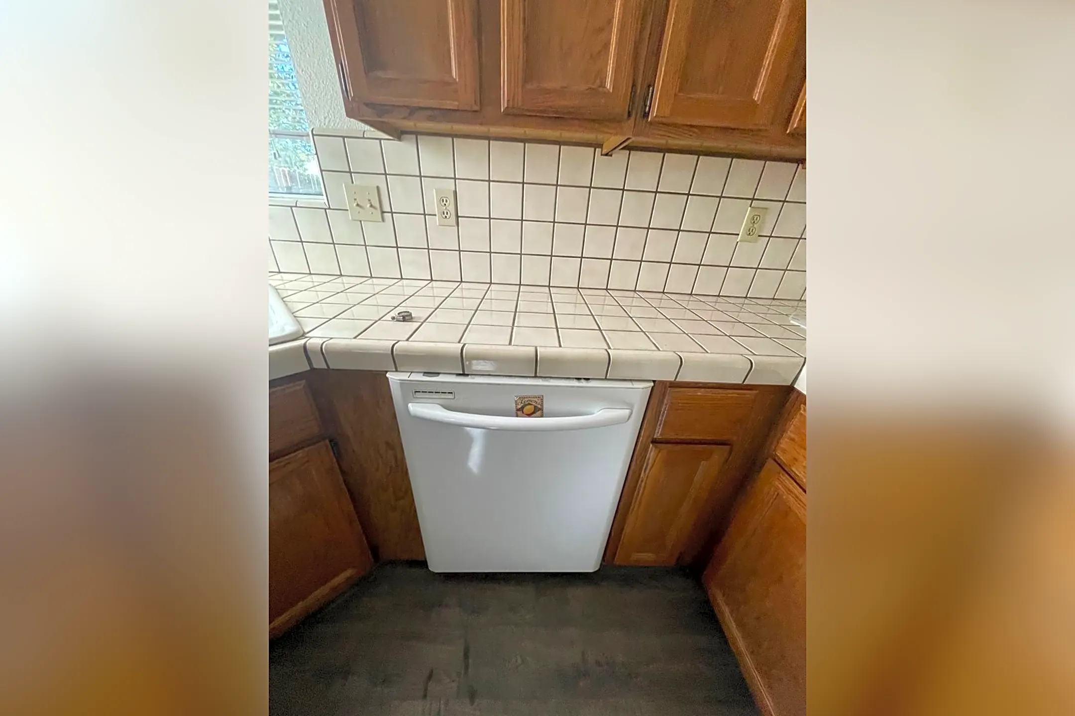 1806 E Laurel Ave Visalia, CA Houses for Rent Rent.