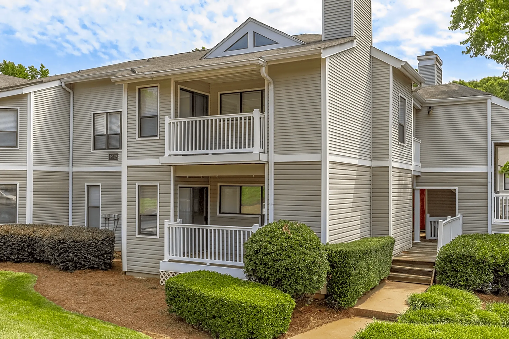 Bridges At Mallard Creek Apartment Homes - Charlotte, NC 28269