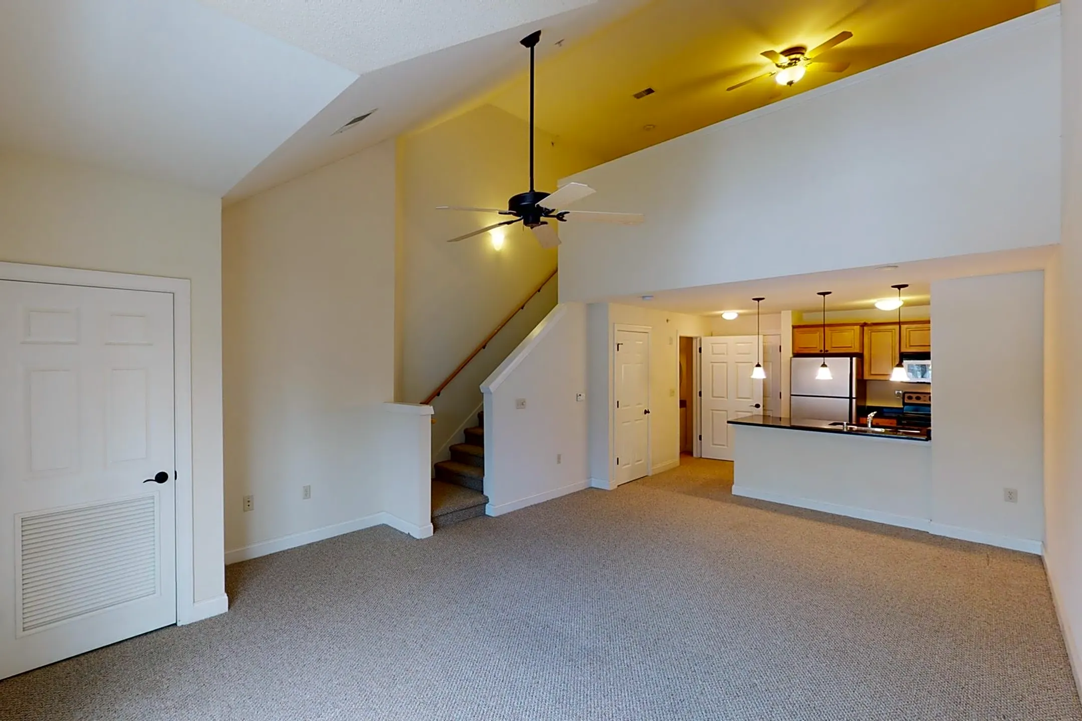 402 Genesee Street 402 Genesee Street unit 305 Delafield, WI Houses