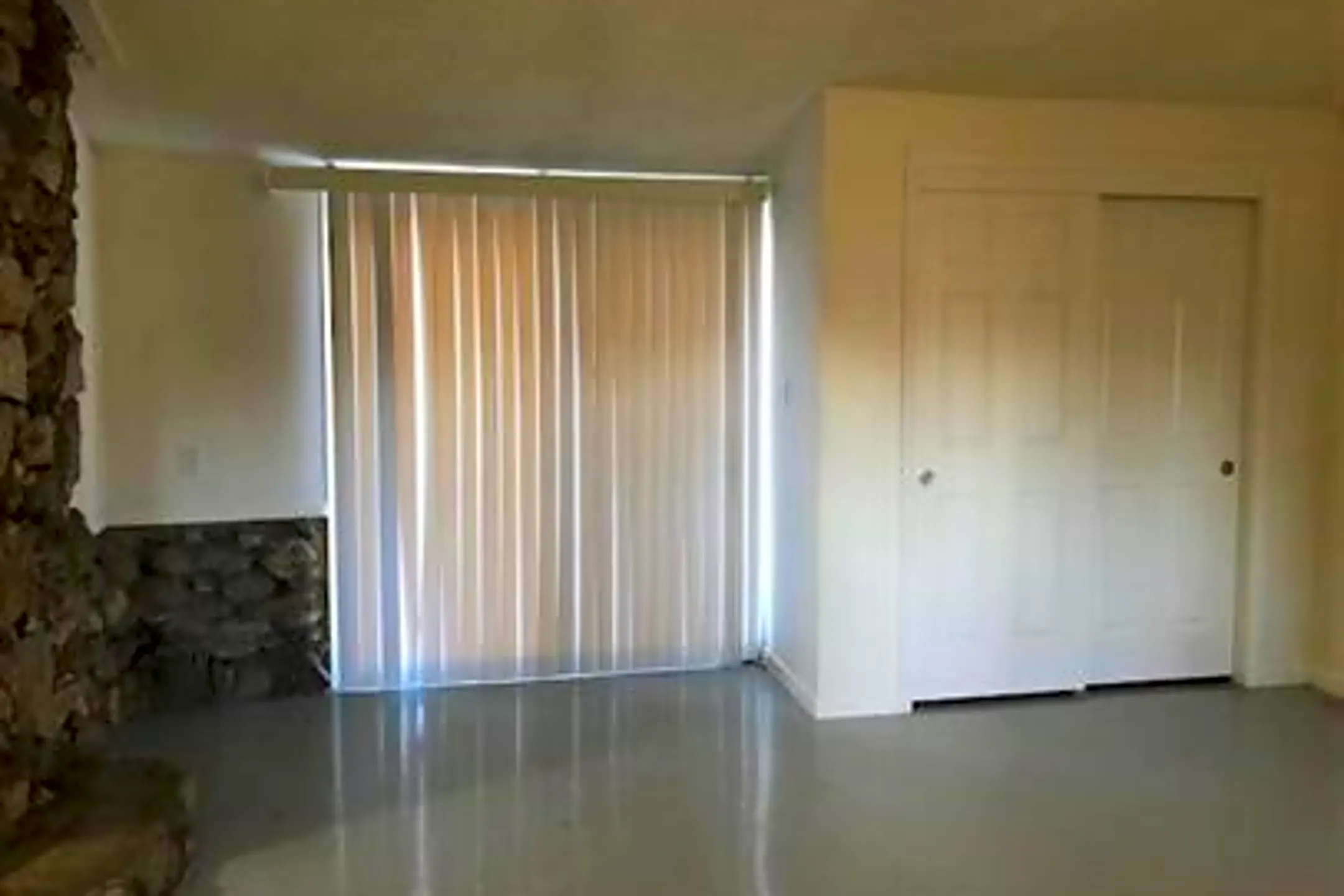 21281 McIntosh St 21281 McIntosh St unit 1 Tehachapi, CA Houses for