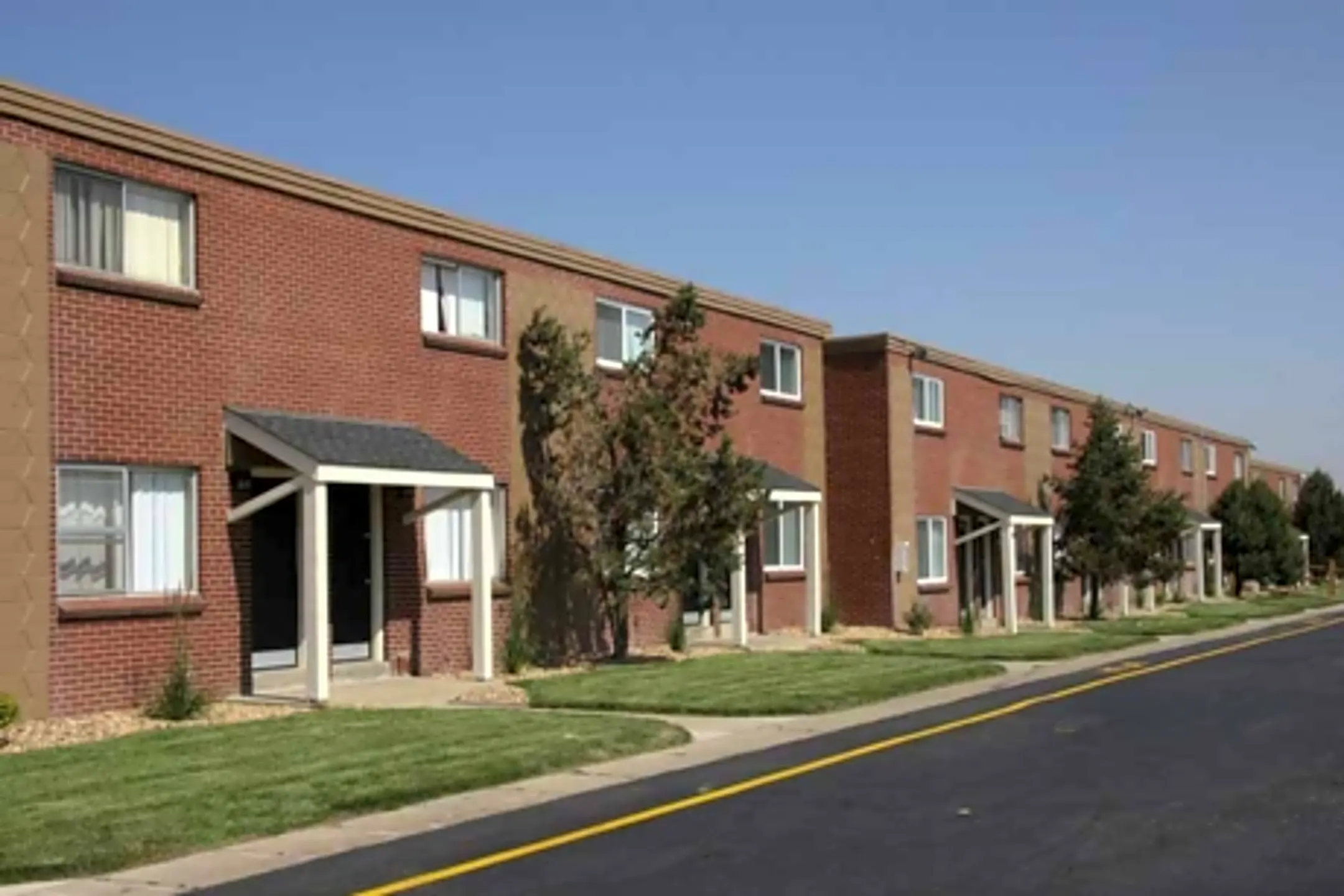 Highland Legends Apartments 7151 Quebec St Commerce City, CO