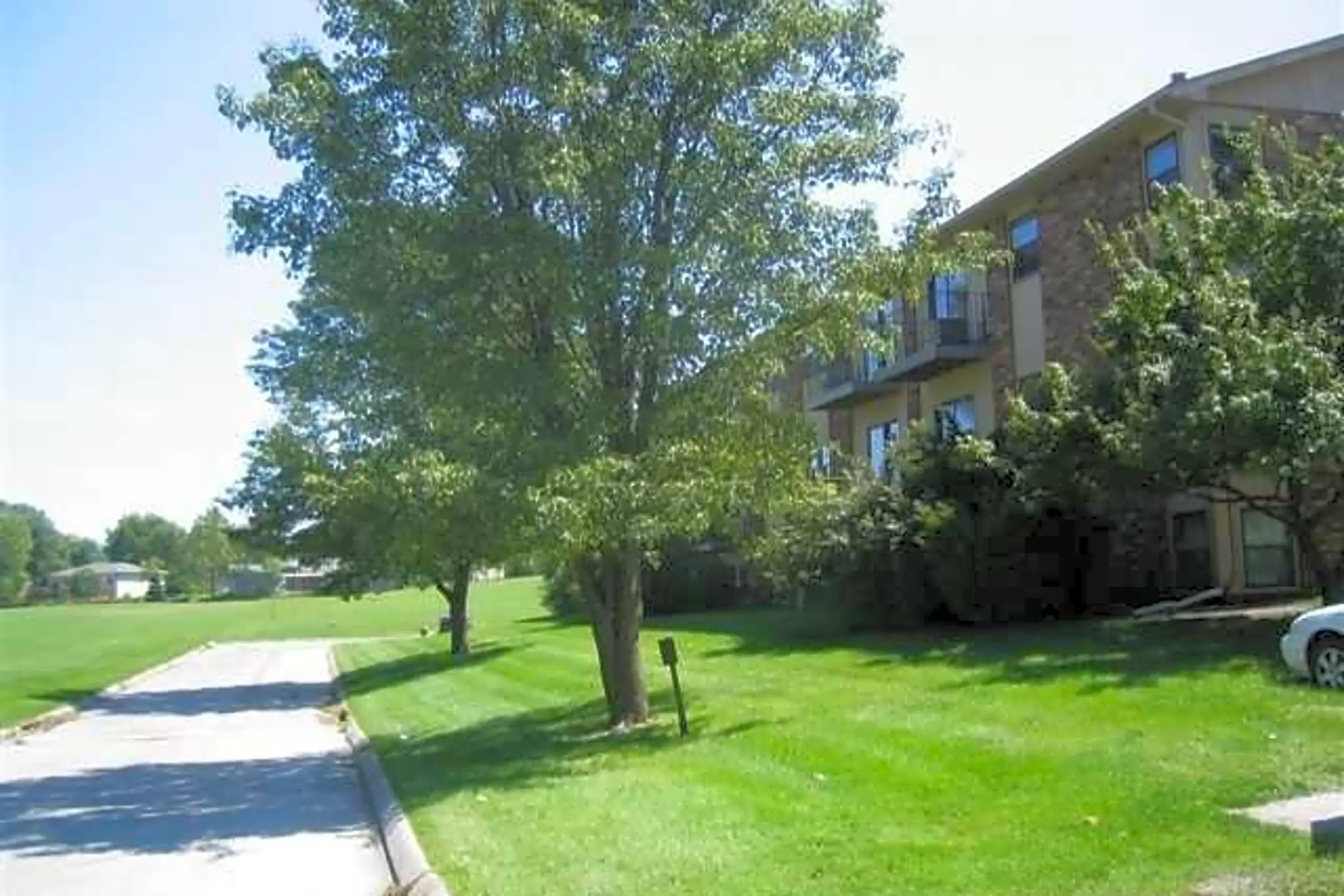 Adel Iowa Rentals