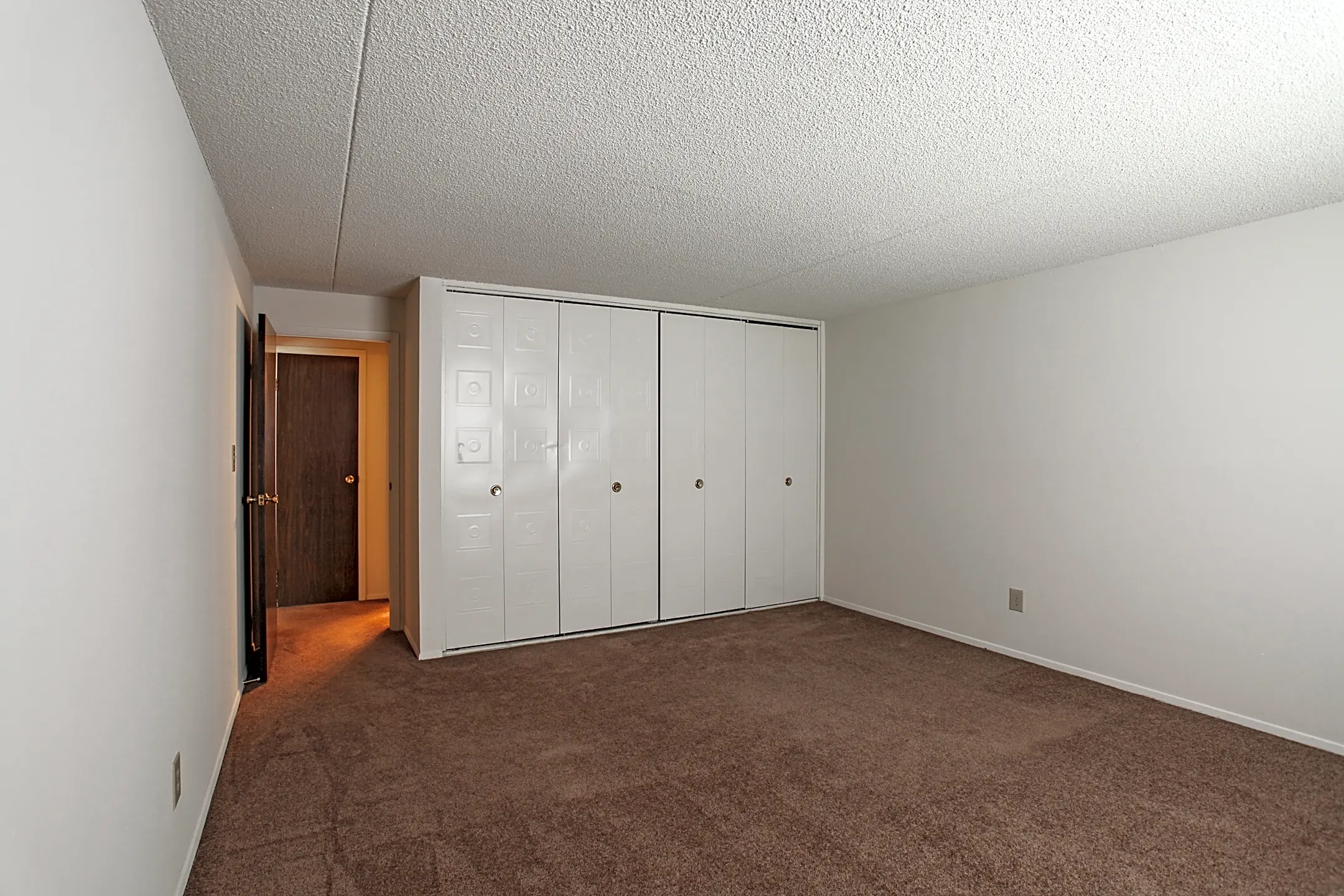 High Point In The Park Apartments 2425 W River Rd N Elyria, OH