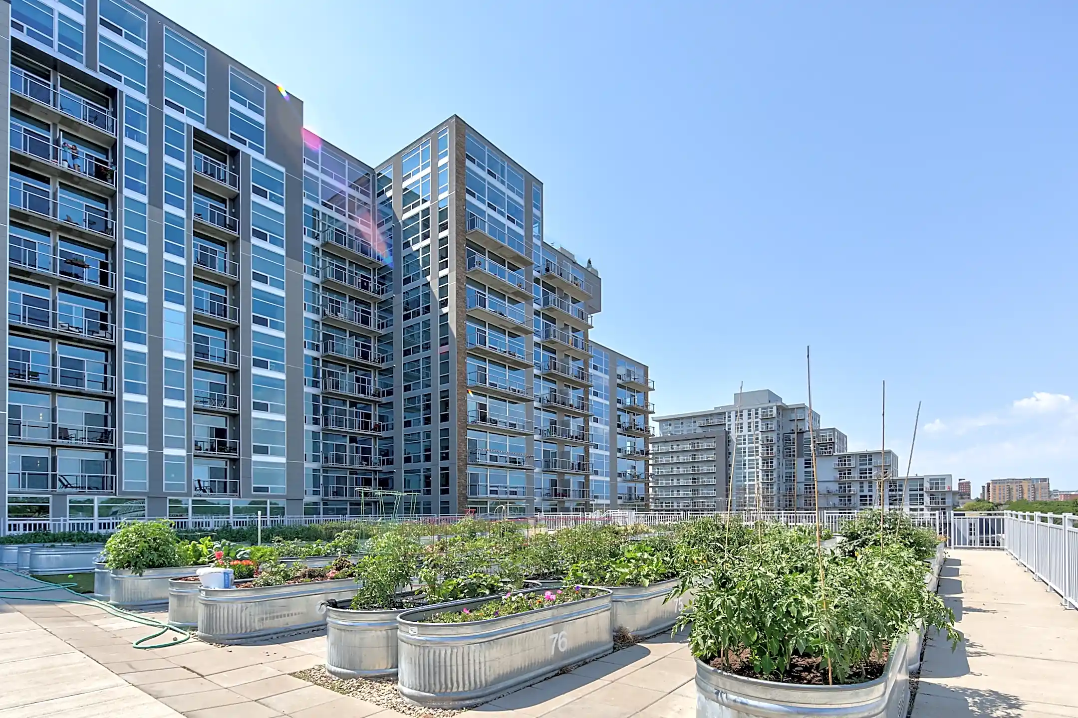 Galaxie High Rise Apartments Madison, WI 53703