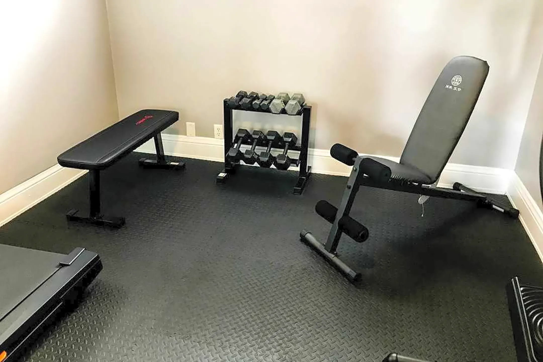 Fitness Weight Room - Eddy Street Student Townhomes - South Bend, IN