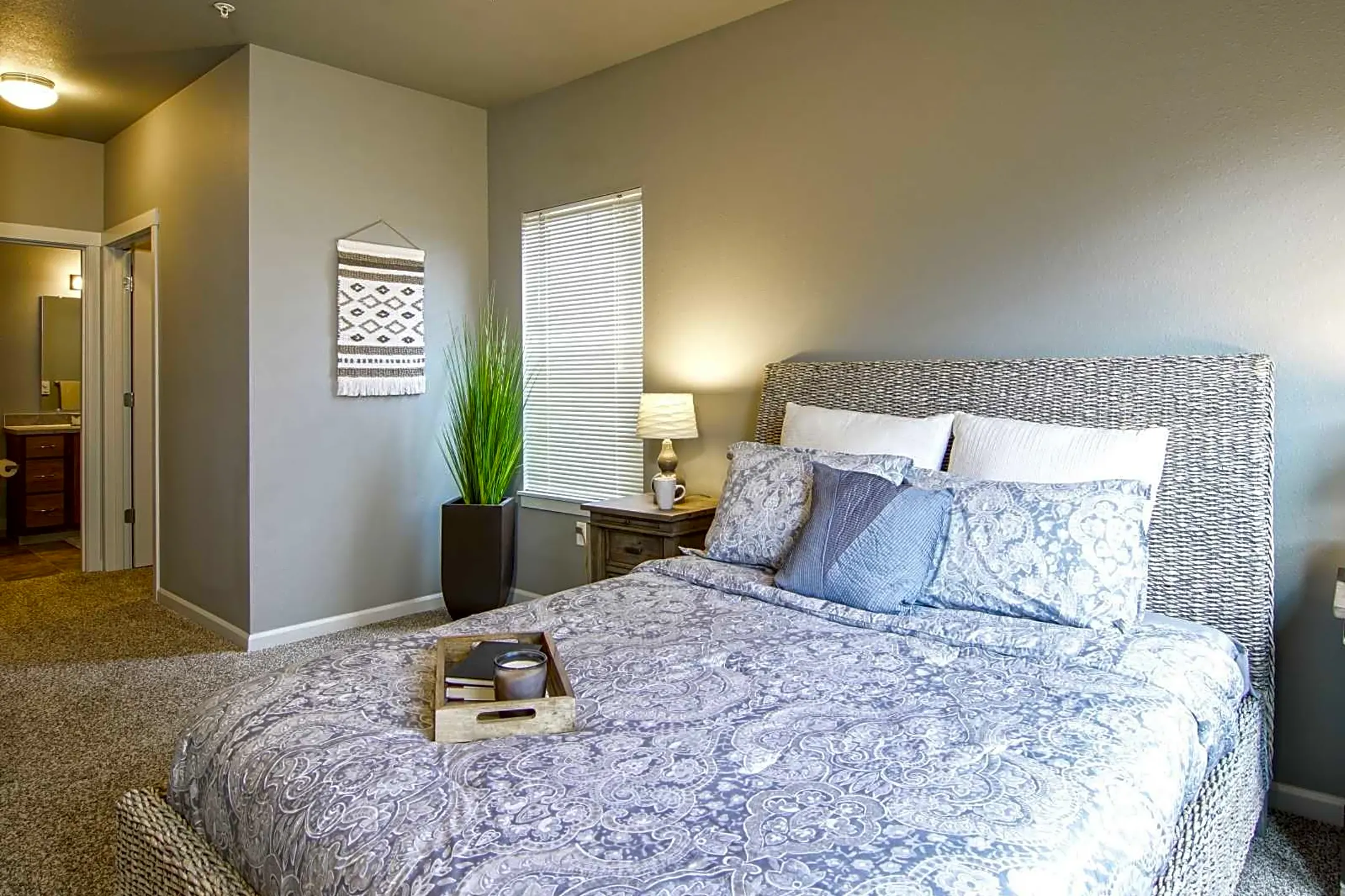 Bedroom - River Ridge Apartments - Tualatin, OR