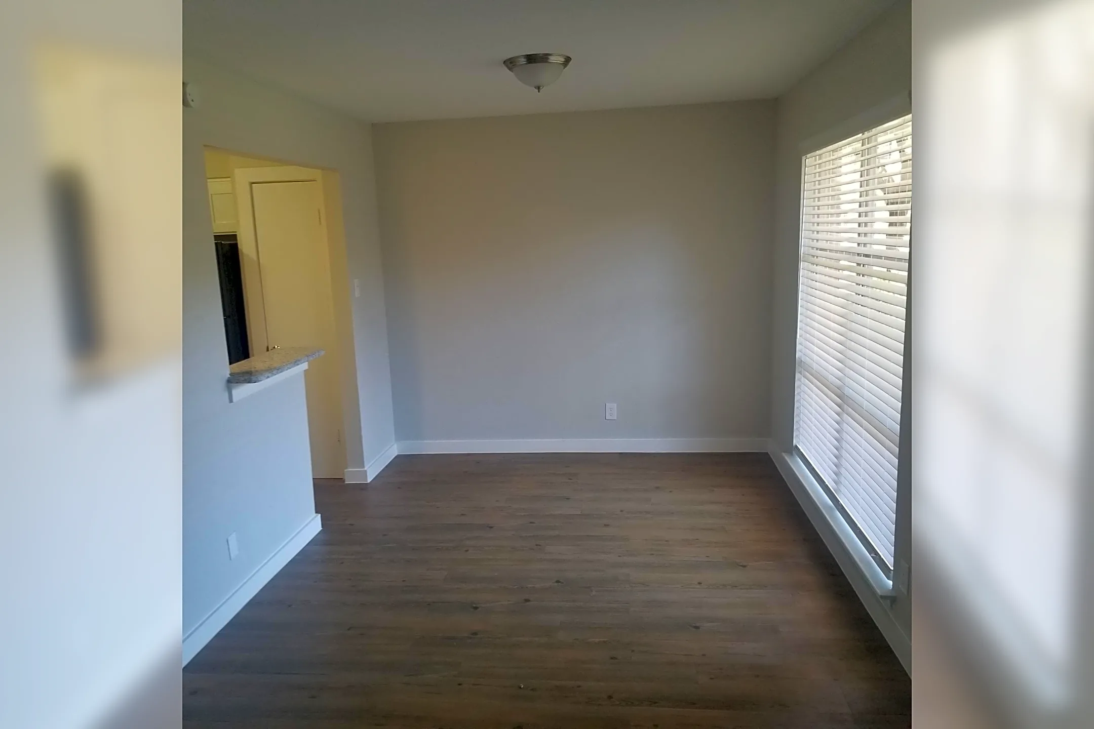 Ridgmar Plaza Apartments - Fort Worth, TX 76116