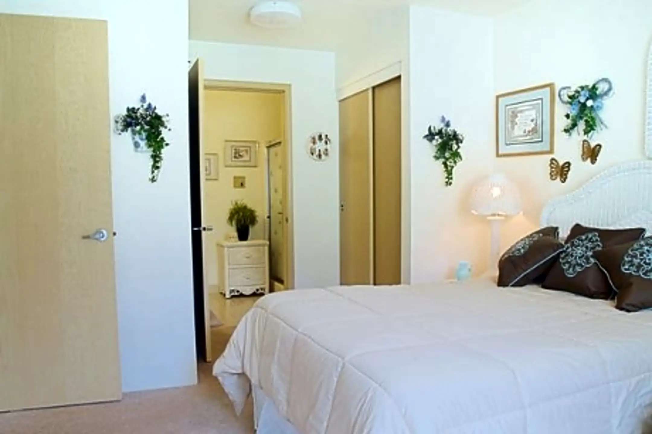 Essex House 20 N 12th St Lemoyne, PA Apartments for Rent Rent.