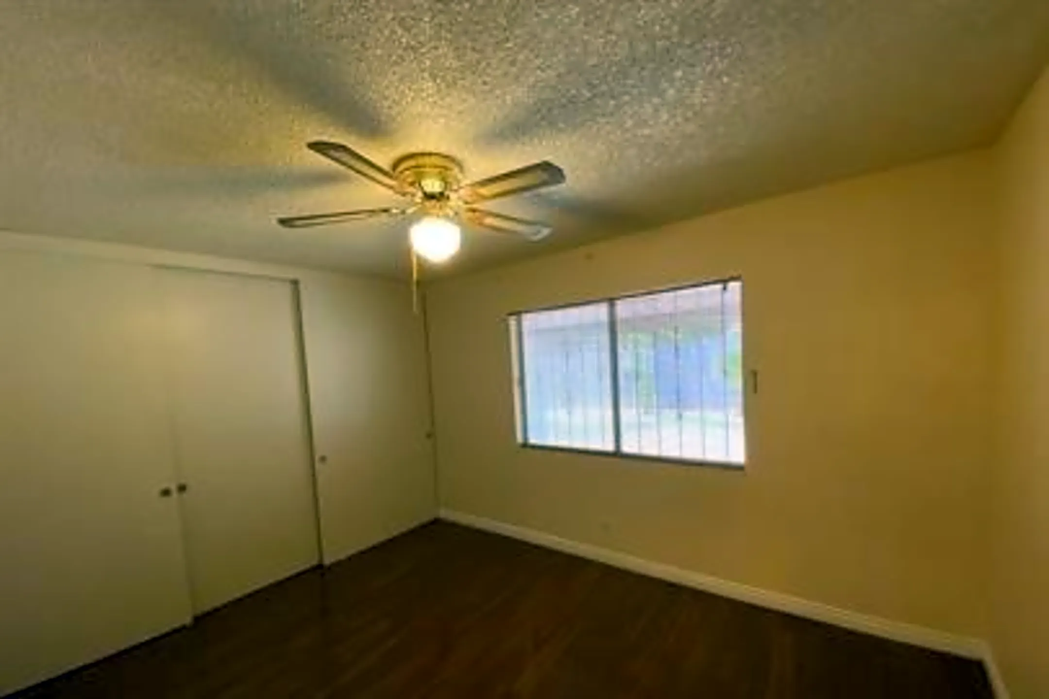 Bedroom - 4705 Marlboro Ct - Las Vegas, NV