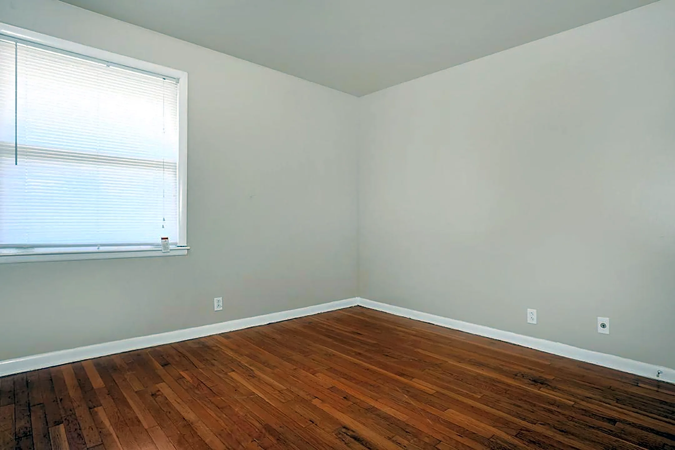 Lenore Gardens 601 Crutcher St Nashville, TN Apartments for Rent