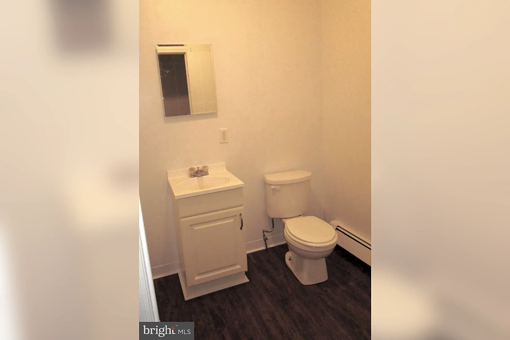 Bathroom - 1300 Wagner Ave #1ST - Philadelphia, PA