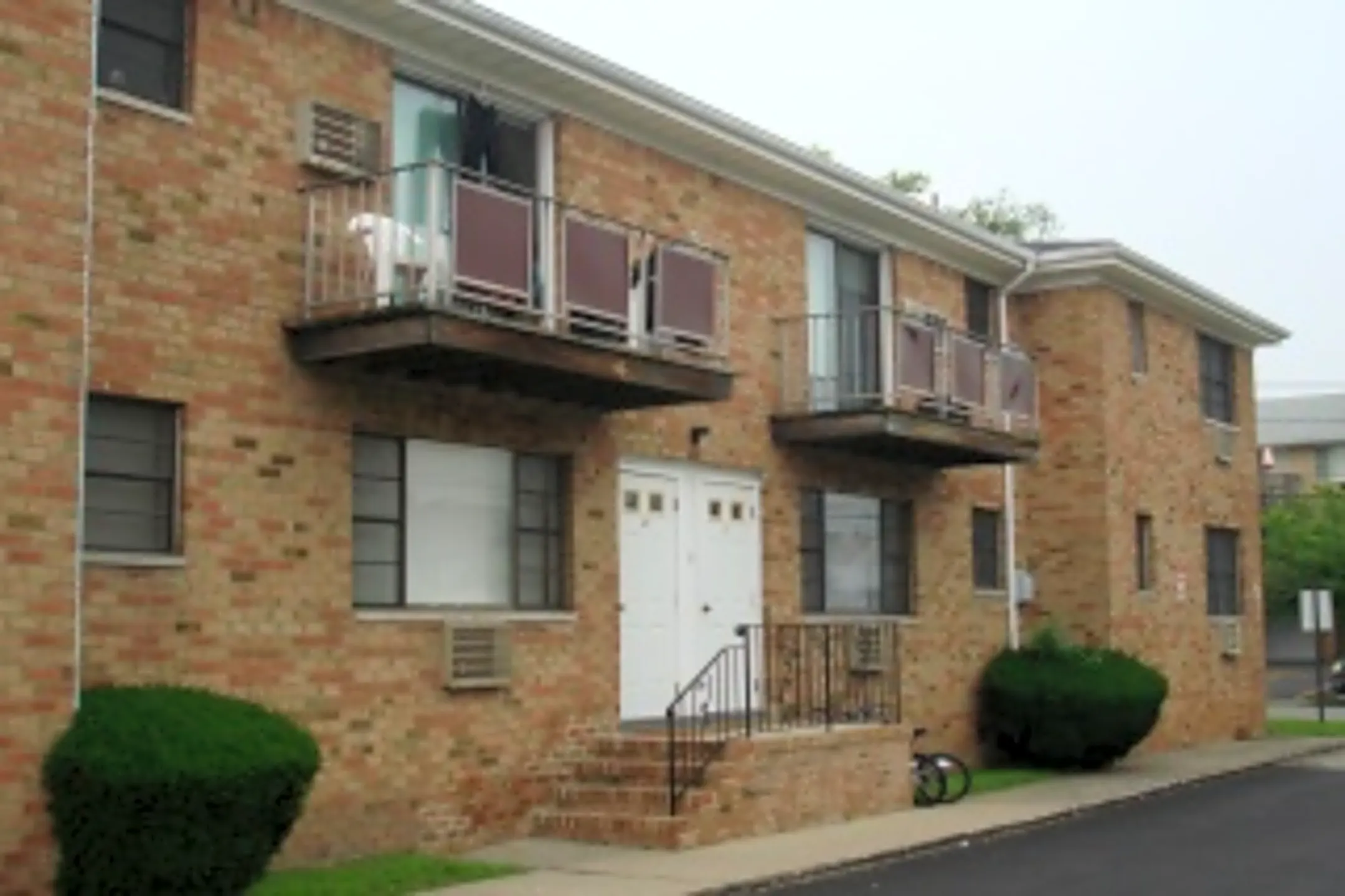 Lodi Court Apartments 126 Us Highway 46 E Lodi, NJ Apartments for Rent Rent.