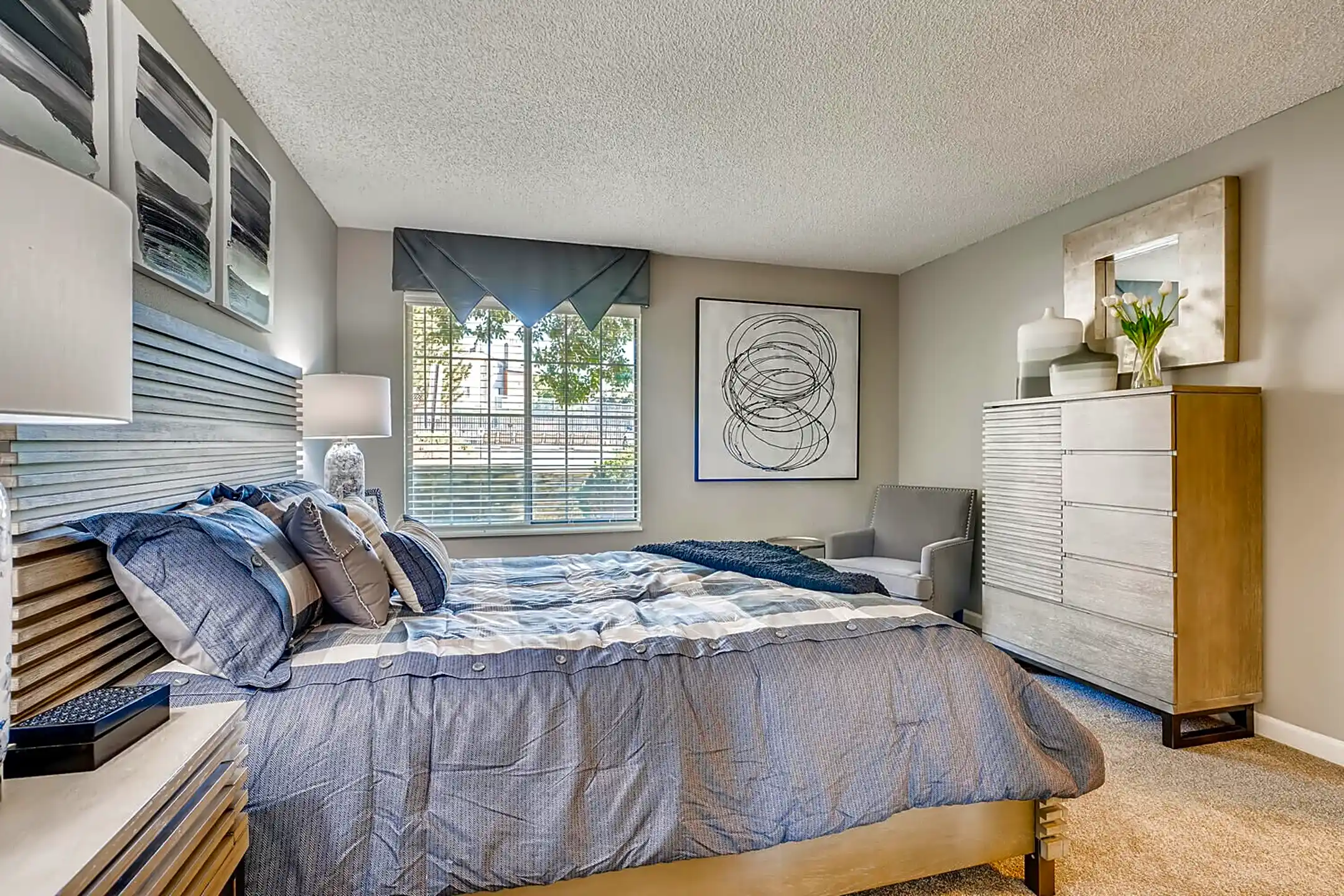 Loretto Heights Apartments Denver, CO 80236