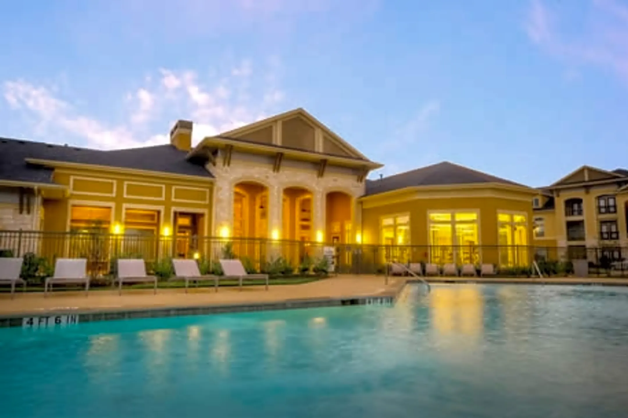 Dolce Living Rosenberg 7145 Reading Rd Rosenberg, TX Apartments for Rent Rent.