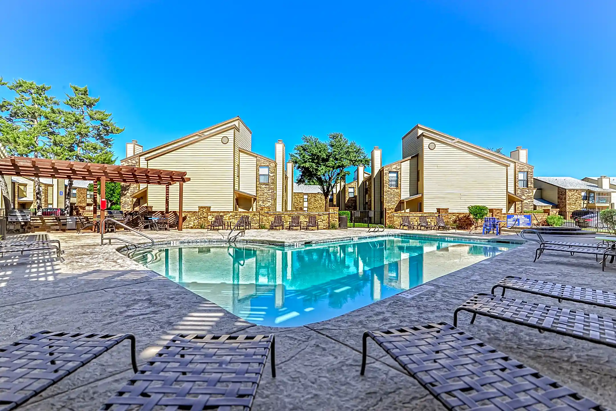 Meridian Apartments Midland, TX 79707